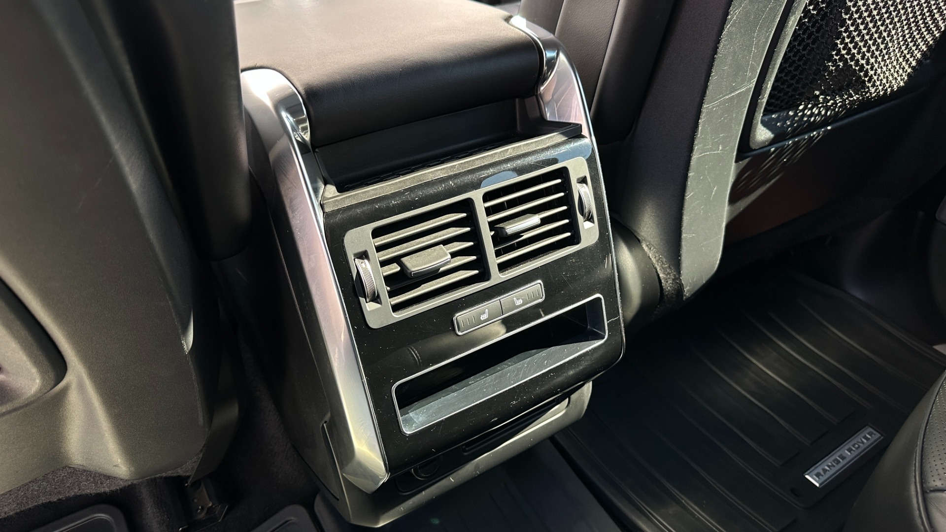 Used 2016 Land Rover Range Rover Sport V6 HSE / VISIBILITY PACKAGE / PANORAMIC ROOF / CLIMATE PACKAGE for sale Sold at Formula Imports in Charlotte NC 28227 25