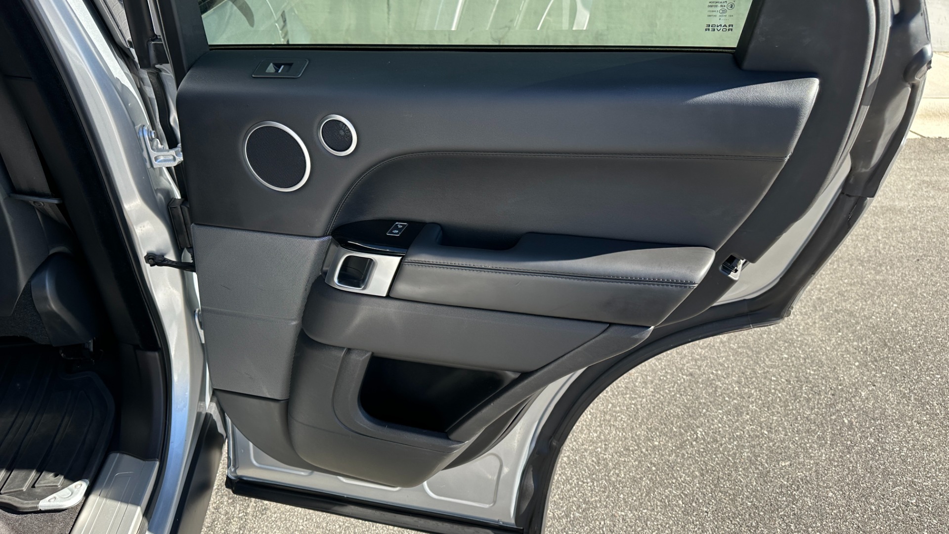 Used 2016 Land Rover Range Rover Sport V6 HSE / VISIBILITY PACKAGE / PANORAMIC ROOF / CLIMATE PACKAGE for sale Sold at Formula Imports in Charlotte NC 28227 27