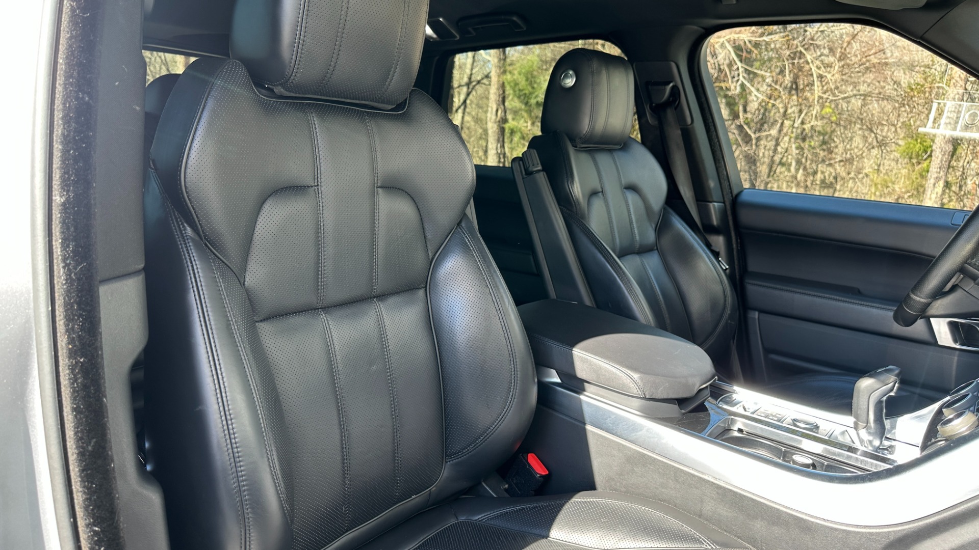 Used 2016 Land Rover Range Rover Sport V6 HSE / VISIBILITY PACKAGE / PANORAMIC ROOF / CLIMATE PACKAGE for sale Sold at Formula Imports in Charlotte NC 28227 33