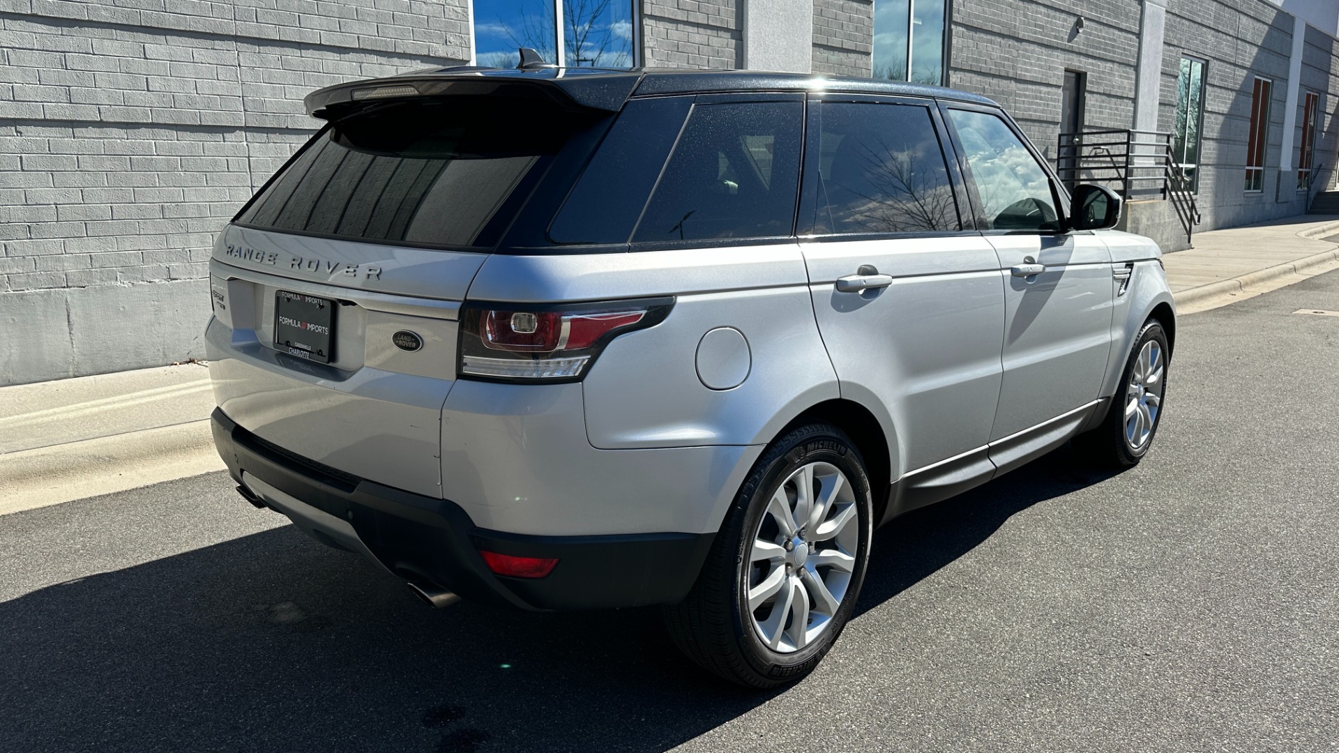Used 2016 Land Rover Range Rover Sport V6 HSE / VISIBILITY PACKAGE / PANORAMIC ROOF / CLIMATE PACKAGE for sale Sold at Formula Imports in Charlotte NC 28227 7