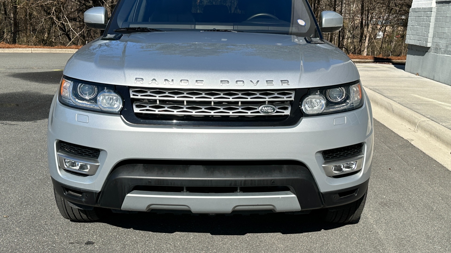 Used 2016 Land Rover Range Rover Sport V6 HSE / VISIBILITY PACKAGE / PANORAMIC ROOF / CLIMATE PACKAGE for sale Sold at Formula Imports in Charlotte NC 28227 9