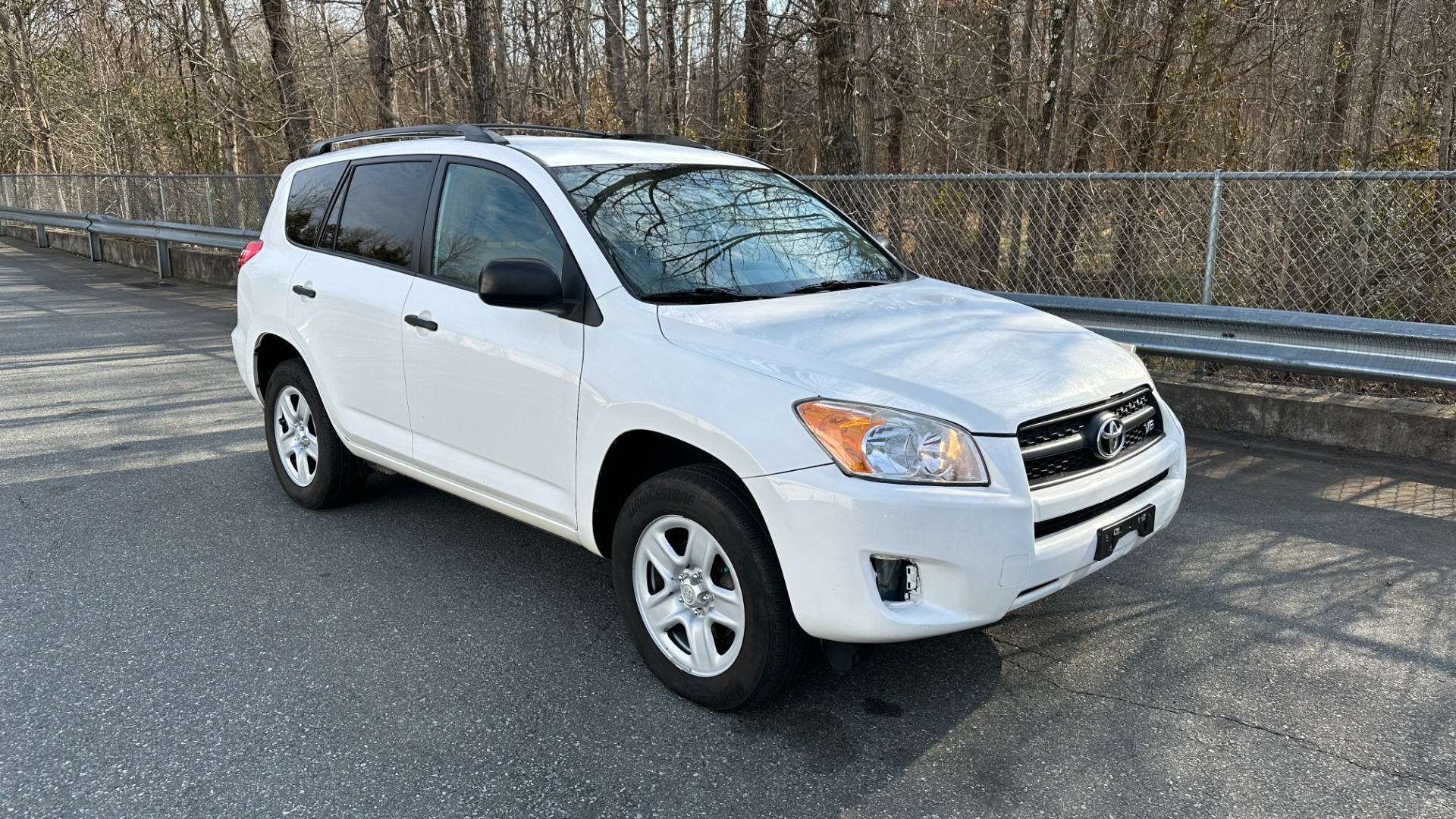 Used 2012 Toyota RAV4 4X4 / VALUE PACKAGE / ROOF RACK / TOW PACKAGE / DAYTIME RUNNING LIGHTS for sale Sold at Formula Imports in Charlotte NC 28227 2