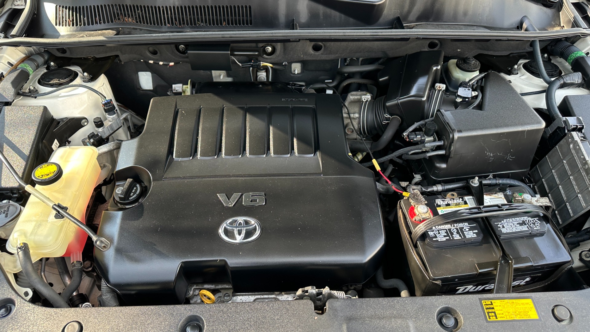 Used 2012 Toyota RAV4 4X4 / VALUE PACKAGE / ROOF RACK / TOW PACKAGE / DAYTIME RUNNING LIGHTS for sale Sold at Formula Imports in Charlotte NC 28227 30