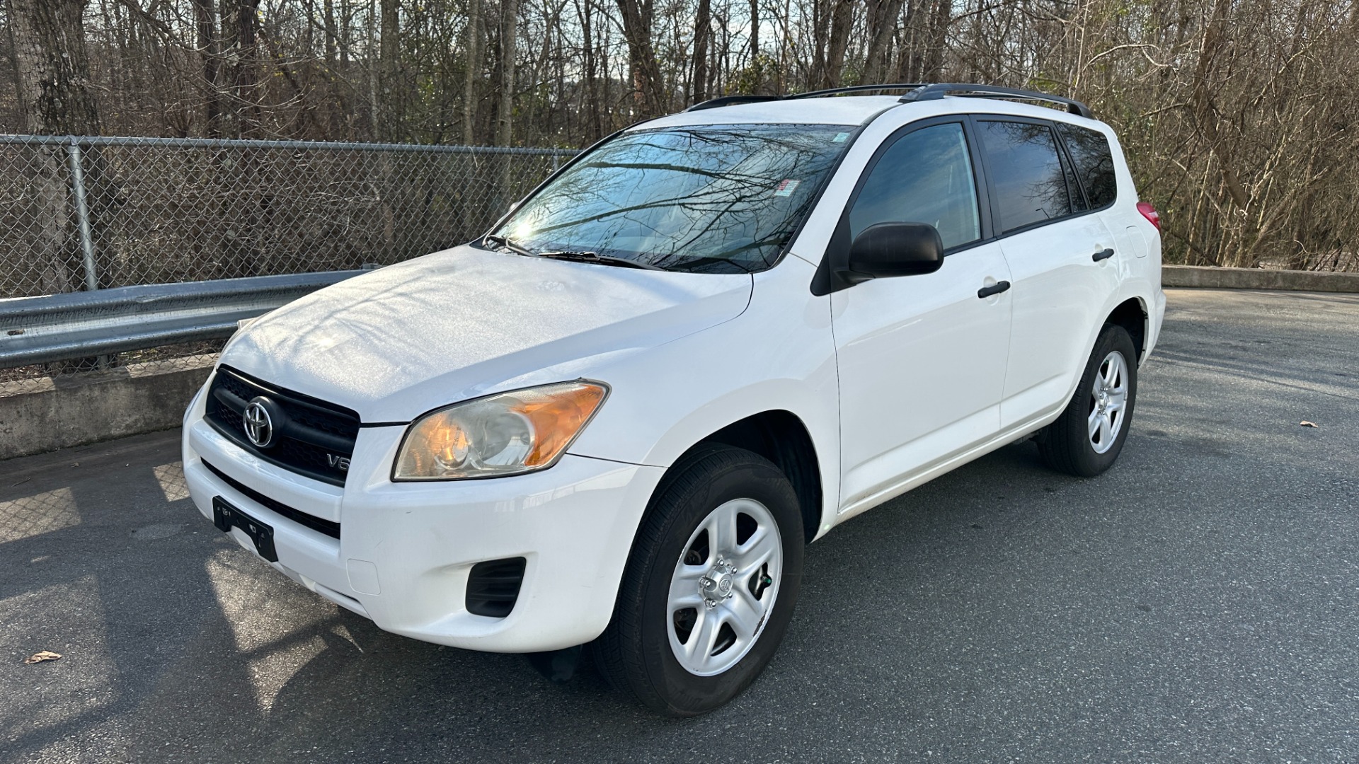 Used 2012 Toyota RAV4 4X4 / VALUE PACKAGE / ROOF RACK / TOW PACKAGE / DAYTIME RUNNING LIGHTS for sale Sold at Formula Imports in Charlotte NC 28227 5