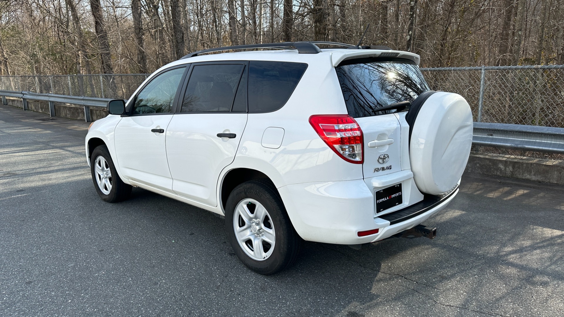 Used 2012 Toyota RAV4 4X4 / VALUE PACKAGE / ROOF RACK / TOW PACKAGE / DAYTIME RUNNING LIGHTS for sale Sold at Formula Imports in Charlotte NC 28227 7