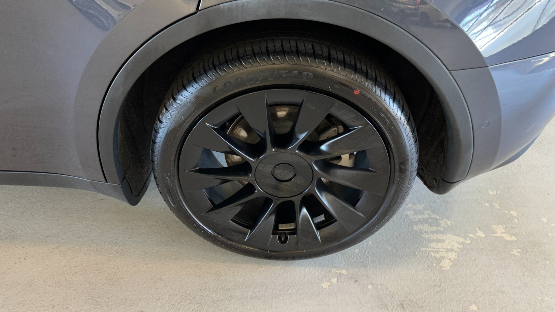 Used 2021 Tesla Model Y LONG RANGE AWD / AUTOPILOT / TOW PKG / 20IN WHEELS / 5 SEATER for sale Sold at Formula Imports in Charlotte NC 28227 34