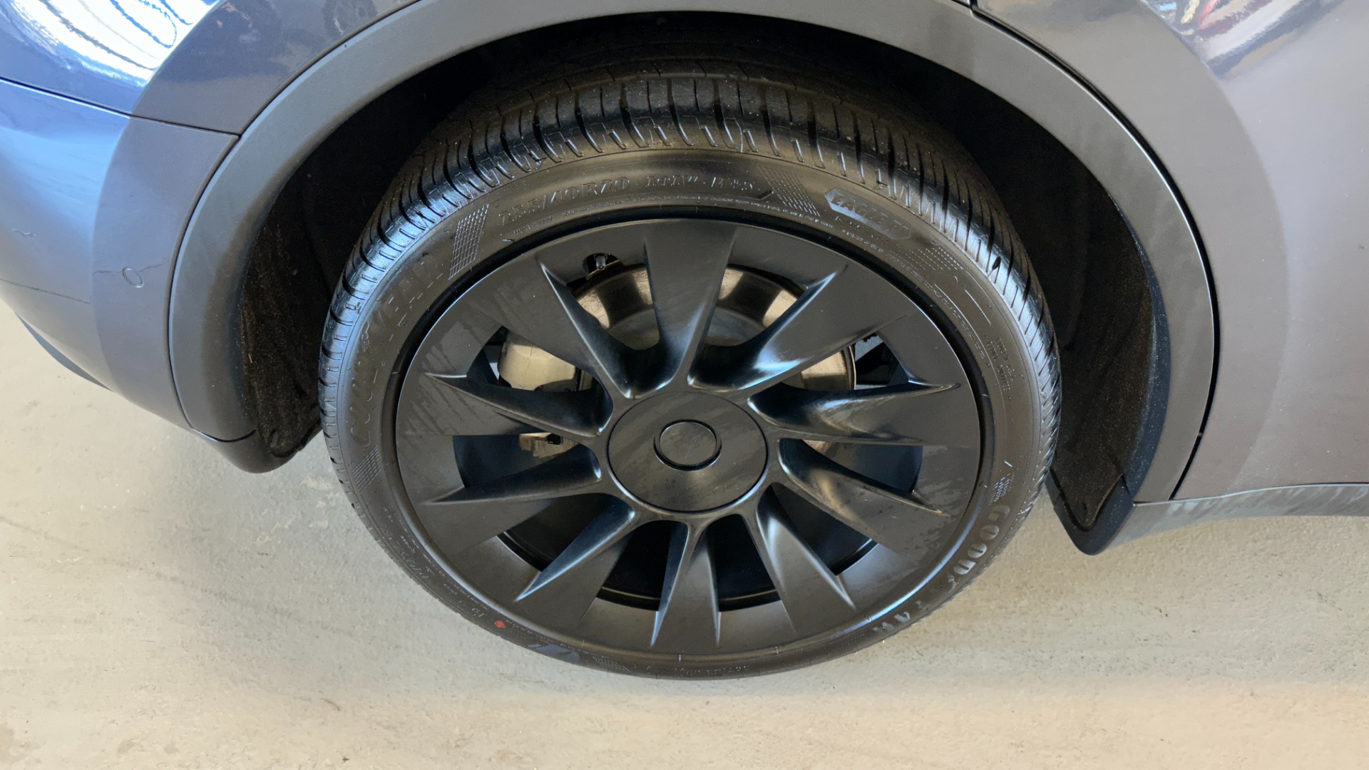 Used 2021 Tesla Model Y LONG RANGE AWD / AUTOPILOT / TOW PKG / 20IN WHEELS / 5 SEATER for sale Sold at Formula Imports in Charlotte NC 28227 36