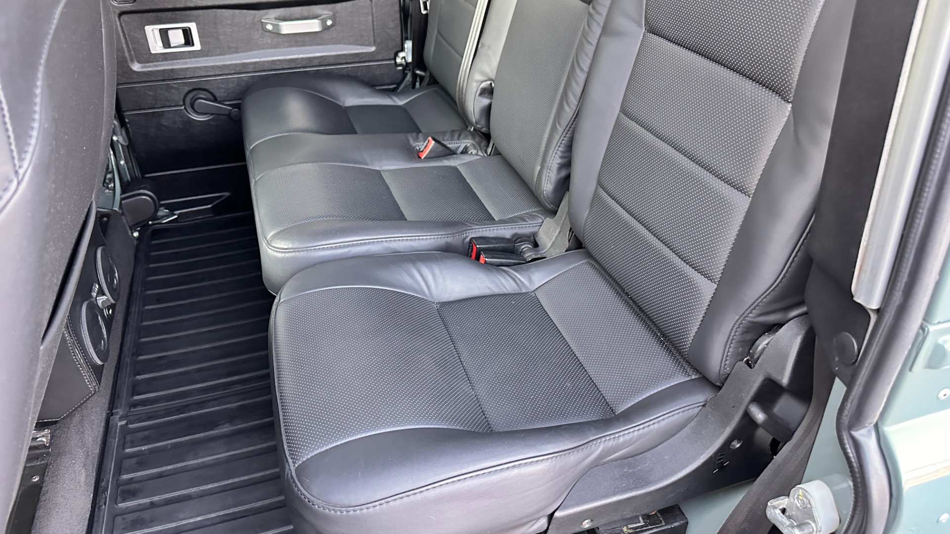 Used 1993 Land Rover Defender DEFENDER 110 2020 OSPREY CUSTOM 110 / FULLY REBUILT / 5.3L V8 / LEATHER / SOUND SYSTEM for sale Sold at Formula Imports in Charlotte NC 28227 29