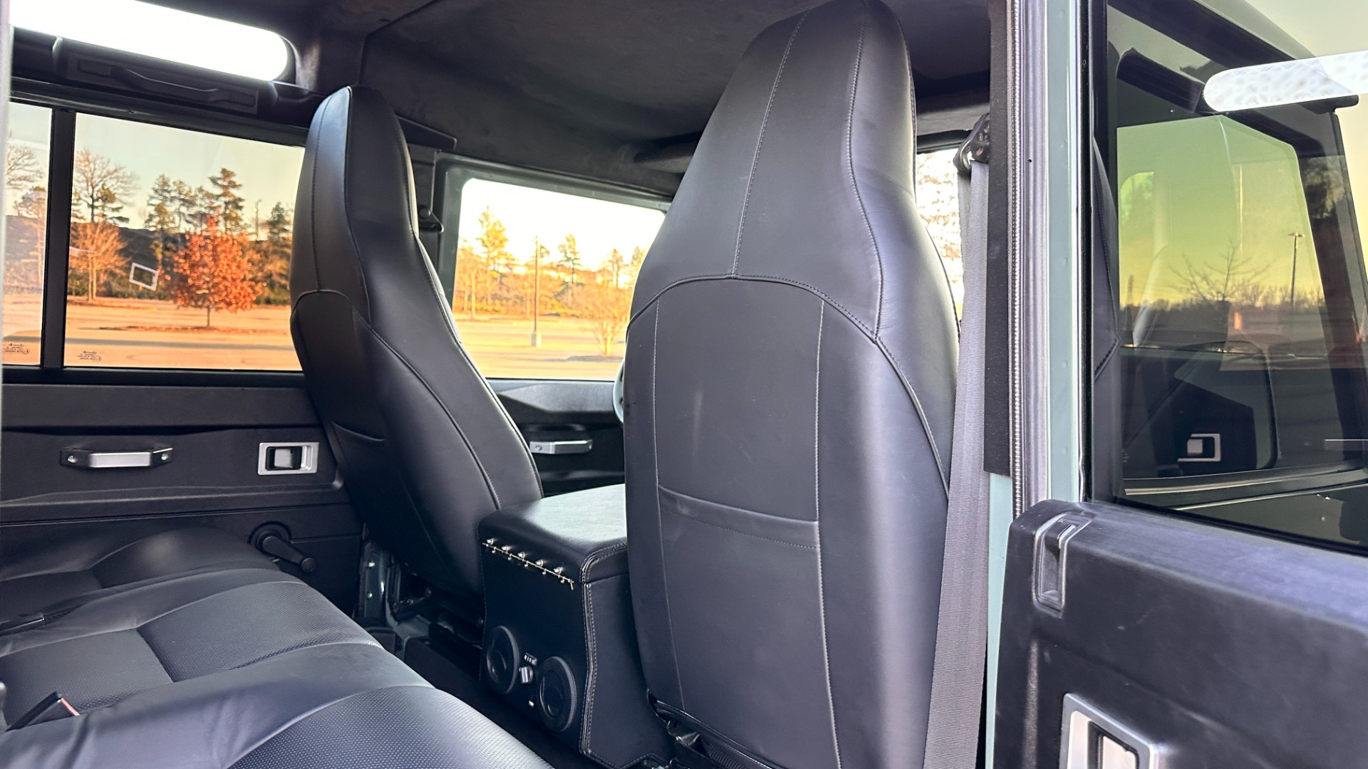 Used 1993 Land Rover DEFENDER 110 2020 OSPREY CUSTOM 110 / FULLY REBUILT / 5.3L V8 / LEATHER / SOUND SYSTEM for sale $169,999 at Formula Imports in Charlotte NC 28227 36