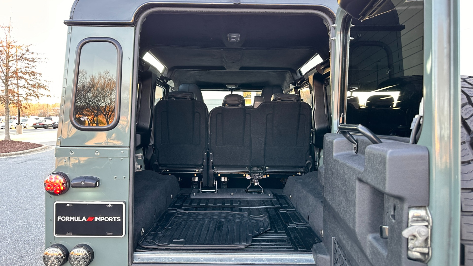 Used 1993 Land Rover DEFENDER 110 2020 OSPREY CUSTOM 110 / FULLY REBUILT / 5.3L V8 / LEATHER / SOUND SYSTEM for sale $169,999 at Formula Imports in Charlotte NC 28227 48