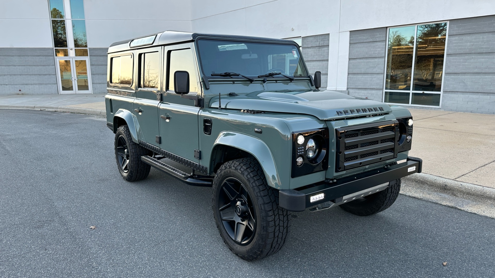 Used 1993 Land Rover Defender DEFENDER 110 2020 OSPREY CUSTOM 110 / FULLY REBUILT / 5.3L V8 / LEATHER / SOUND SYSTEM for sale Sold at Formula Imports in Charlotte NC 28227 5
