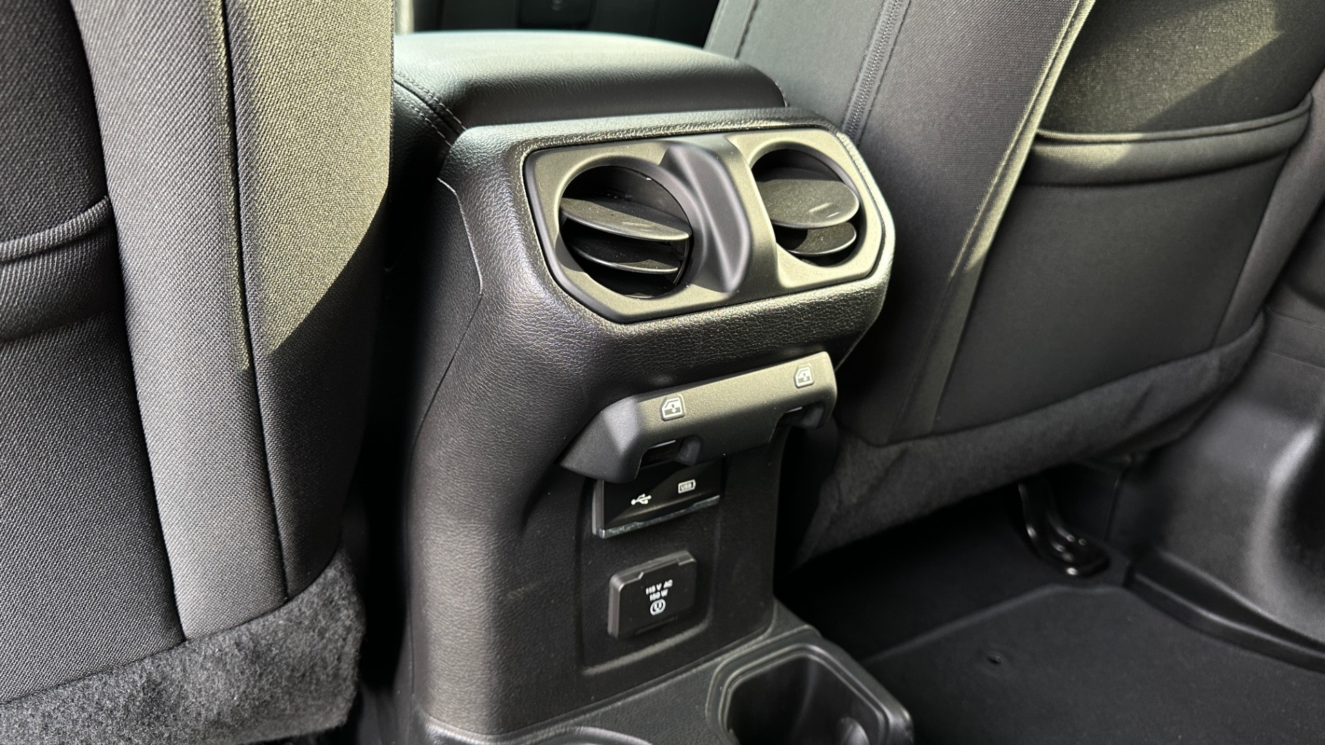 Used 2019 Jeep Wrangler Unlimited SAHARA / ALPINE AUDIO/ SUN RIDER SOFT TOP / COLD WEATHER GROUP for sale Sold at Formula Imports in Charlotte NC 28227 23