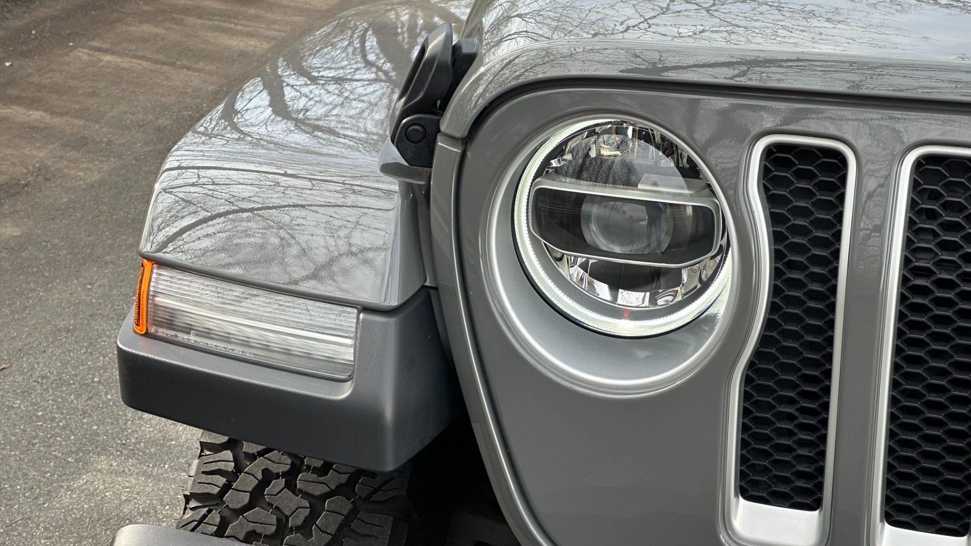 Used 2019 Jeep Wrangler Unlimited SAHARA / ALPINE AUDIO/ SUN RIDER SOFT TOP / COLD WEATHER GROUP for sale Sold at Formula Imports in Charlotte NC 28227 34