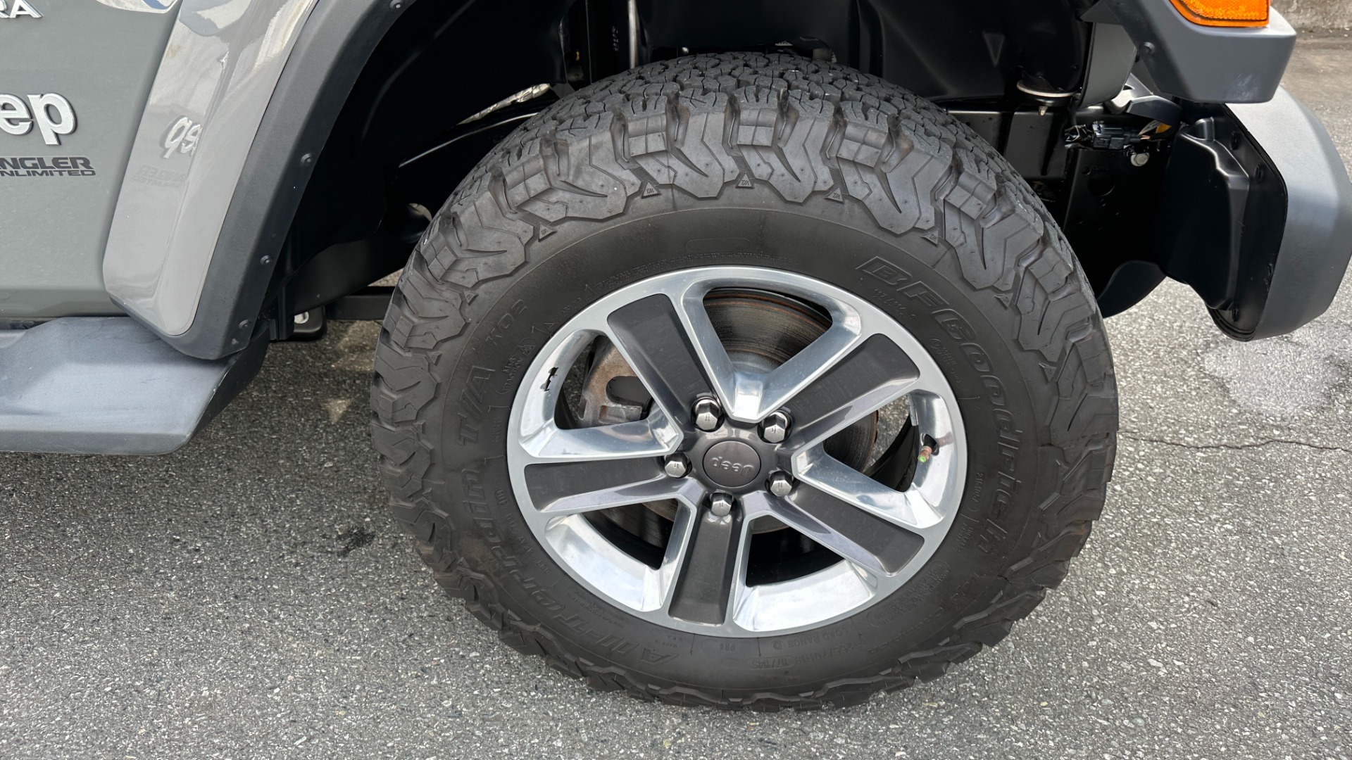 Used 2019 Jeep Wrangler Unlimited SAHARA / ALPINE AUDIO/ SUN RIDER SOFT TOP / COLD WEATHER GROUP for sale Sold at Formula Imports in Charlotte NC 28227 43