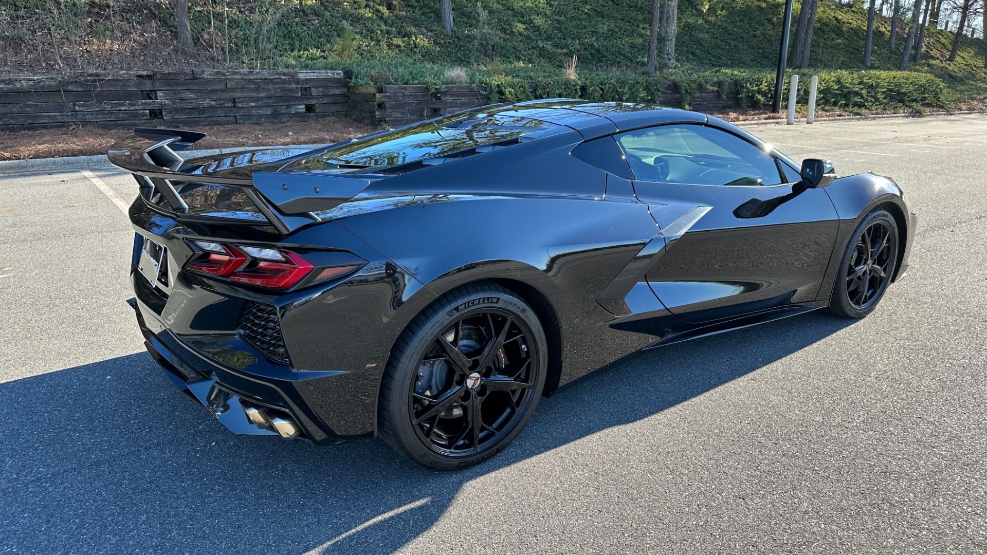 Used 2020 Chevrolet Corvette 3LT / Z51 PERFORMANCE PACKAGE / HIGH WING SPOILER / MAGRIDE / CARBON FIBER for sale Sold at Formula Imports in Charlotte NC 28227 8