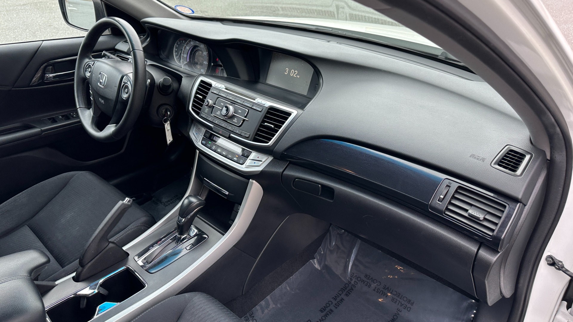 Used 2015 Honda Accord Sedan SPORT / CLOTH / 4CYL ENGINE / BACKUP CAMERA for sale Sold at Formula Imports in Charlotte NC 28227 22
