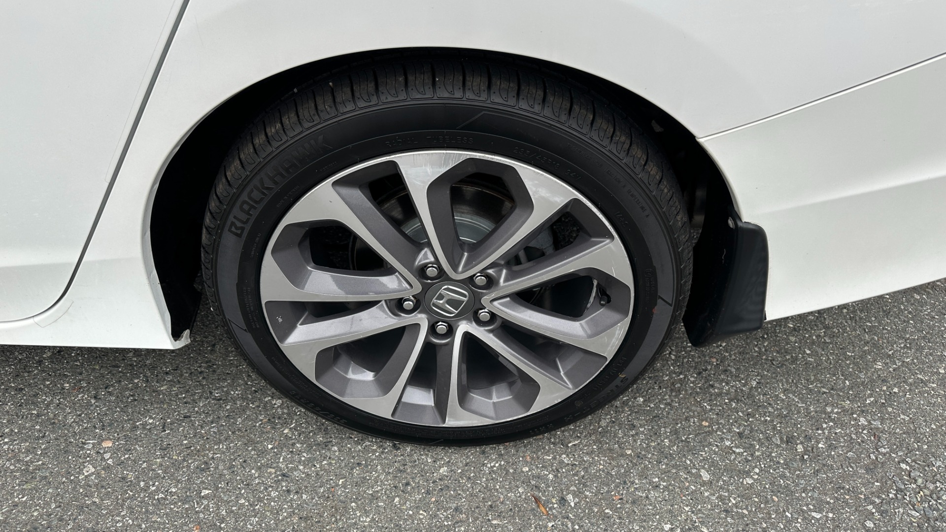 Used 2015 Honda Accord Sedan SPORT / CLOTH / 4CYL ENGINE / BACKUP CAMERA for sale Sold at Formula Imports in Charlotte NC 28227 43