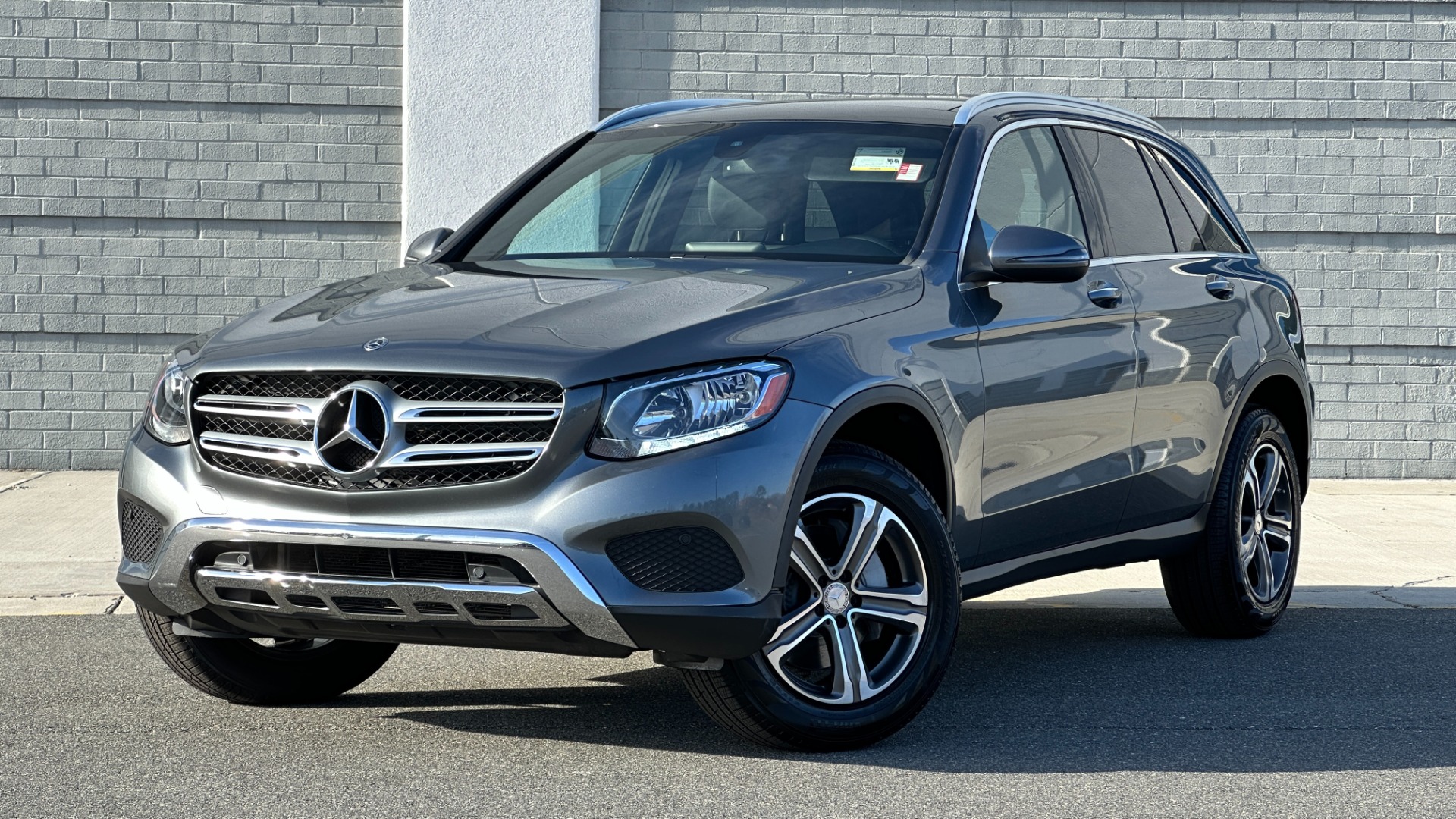 Used 2018 Mercedes-Benz GLC GLC300 / PREMIUM PKG / MULTIMEDIA / PANORAMIC ROOF / BURMESTER SOUND for sale Sold at Formula Imports in Charlotte NC 28227 1