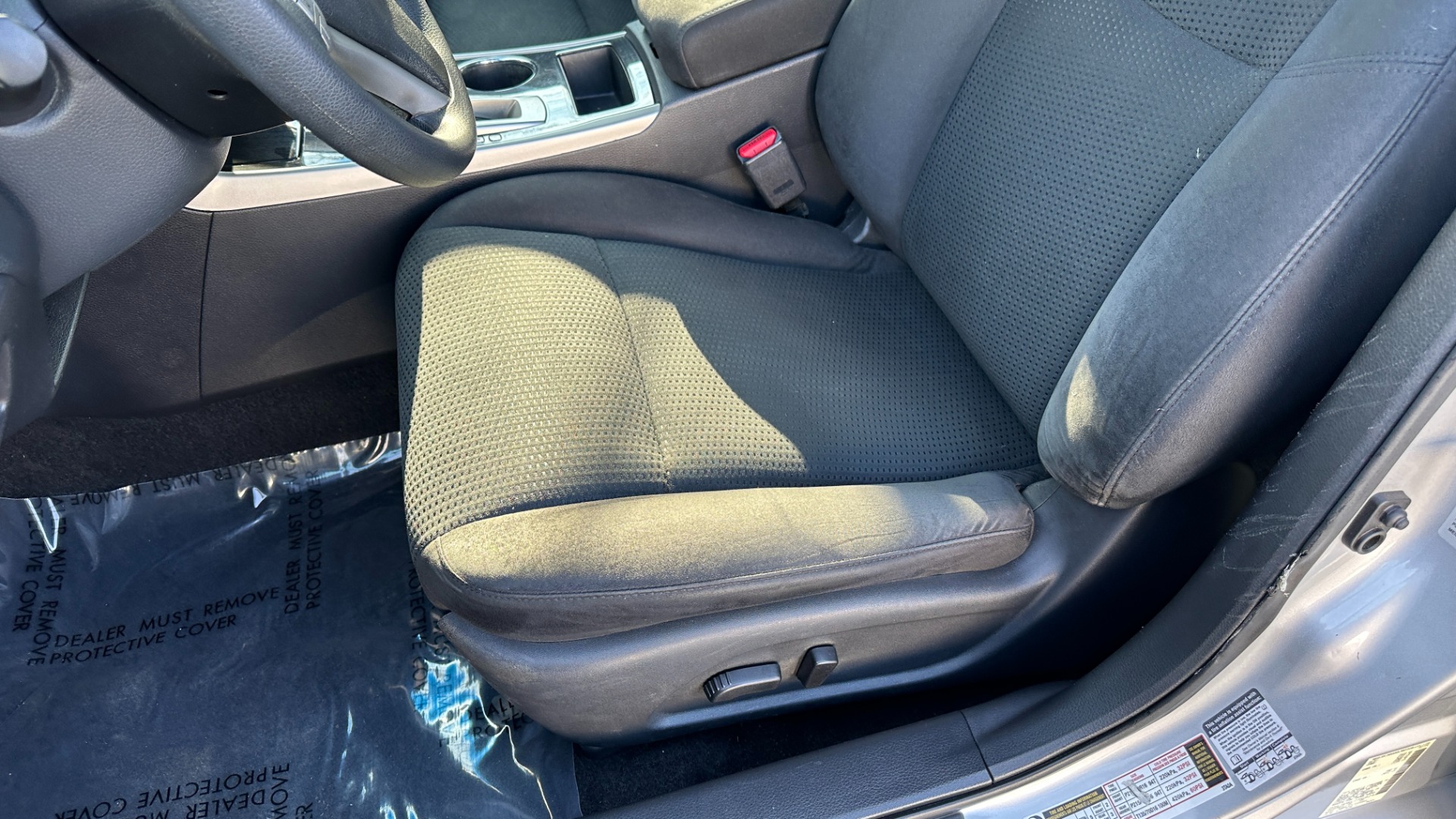 Used 2014 Nissan Altima 2.5 S / CLOTH / 4CYL / BODY SIDE MOLDING / RADIO for sale Sold at Formula Imports in Charlotte NC 28227 13