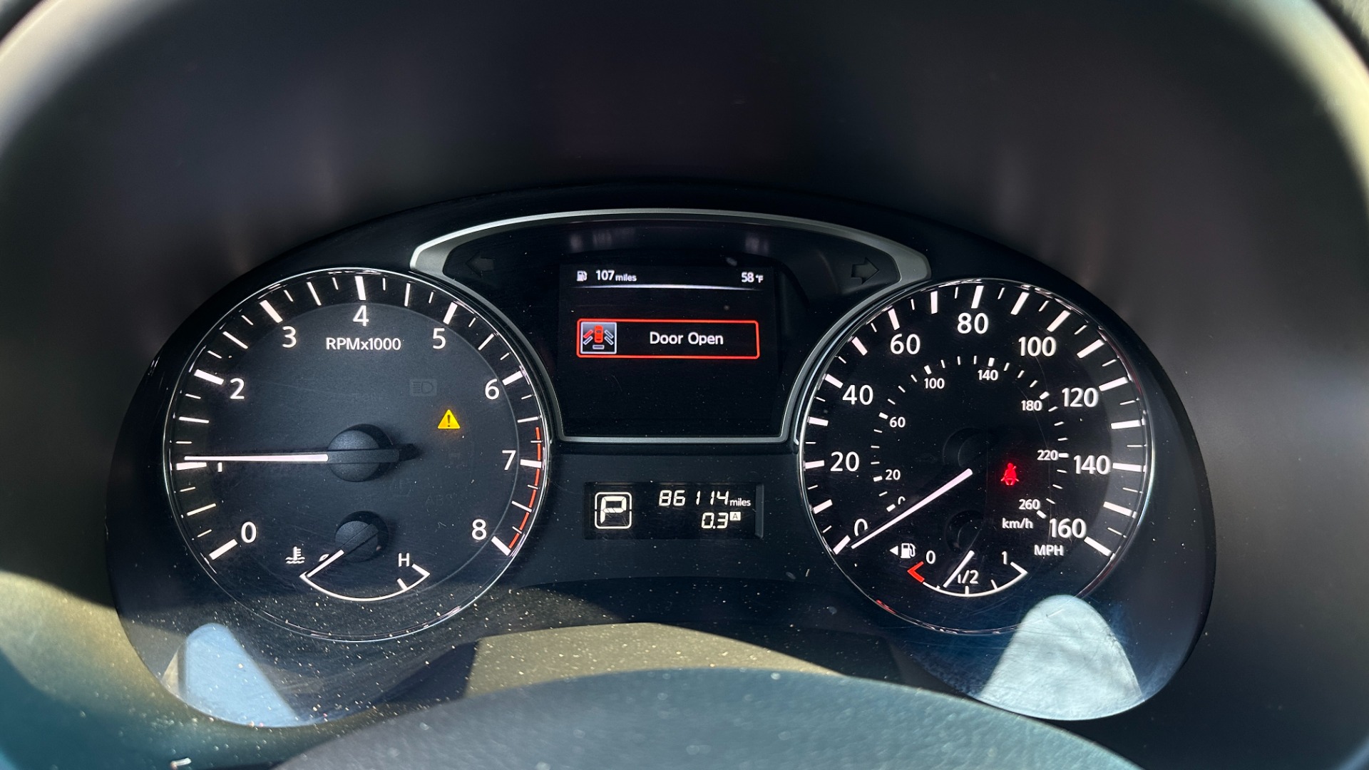 Used 2014 Nissan Altima 2.5 S / CLOTH / 4CYL / BODY SIDE MOLDING / RADIO for sale Sold at Formula Imports in Charlotte NC 28227 15