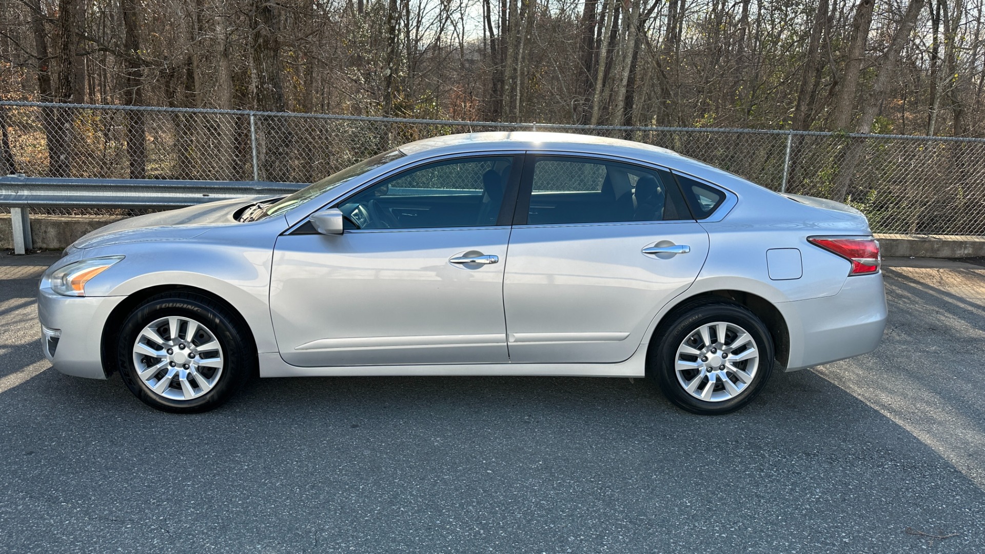 Used 2014 Nissan Altima 2.5 S / CLOTH / 4CYL / BODY SIDE MOLDING / RADIO for sale Sold at Formula Imports in Charlotte NC 28227 2