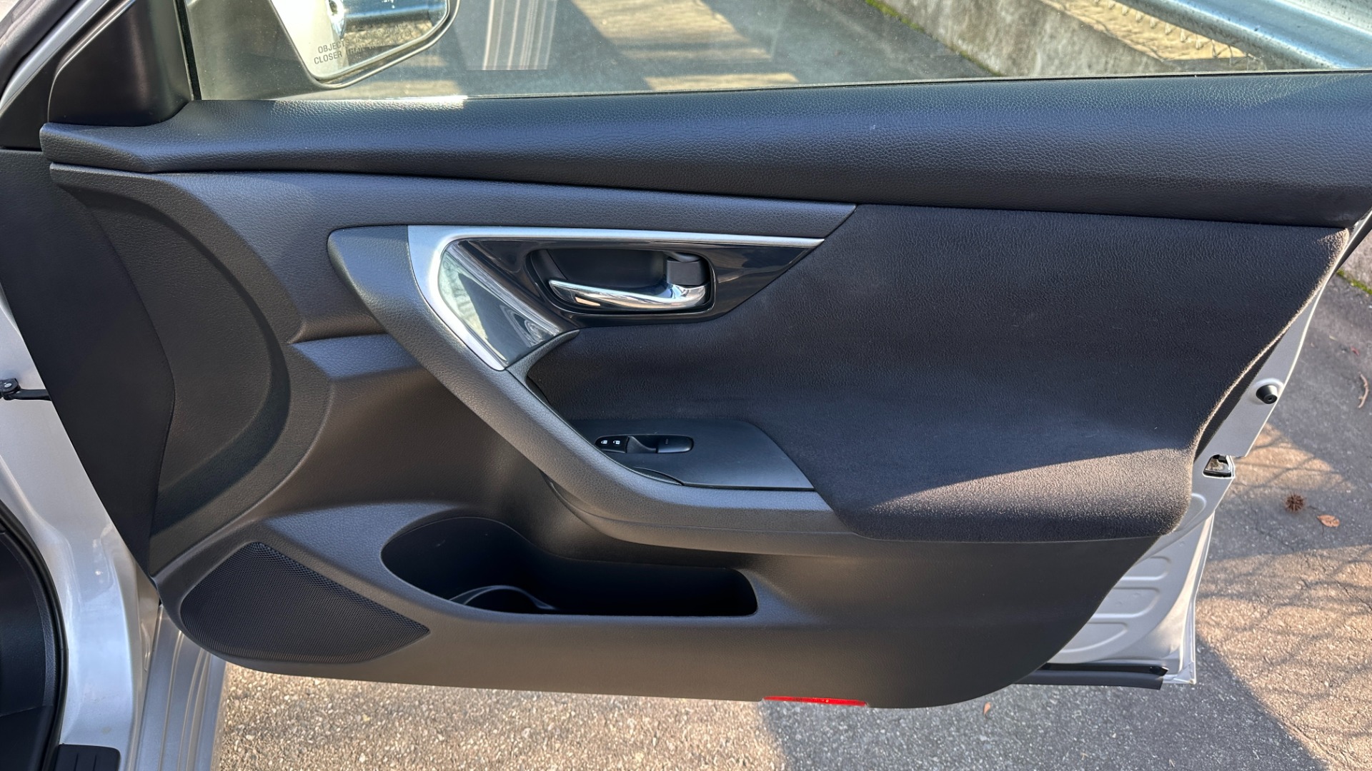 Used 2014 Nissan Altima 2.5 S / CLOTH / 4CYL / BODY SIDE MOLDING / RADIO for sale Sold at Formula Imports in Charlotte NC 28227 24