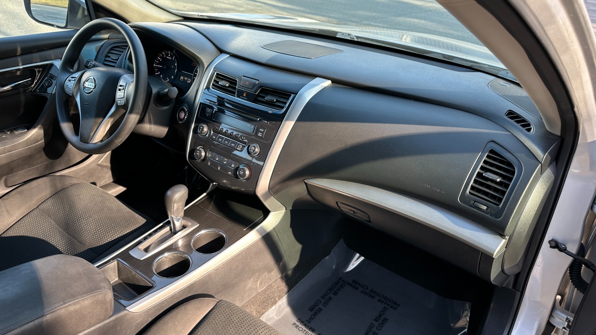 Used 2014 Nissan Altima 2.5 S / CLOTH / 4CYL / BODY SIDE MOLDING / RADIO for sale Sold at Formula Imports in Charlotte NC 28227 25