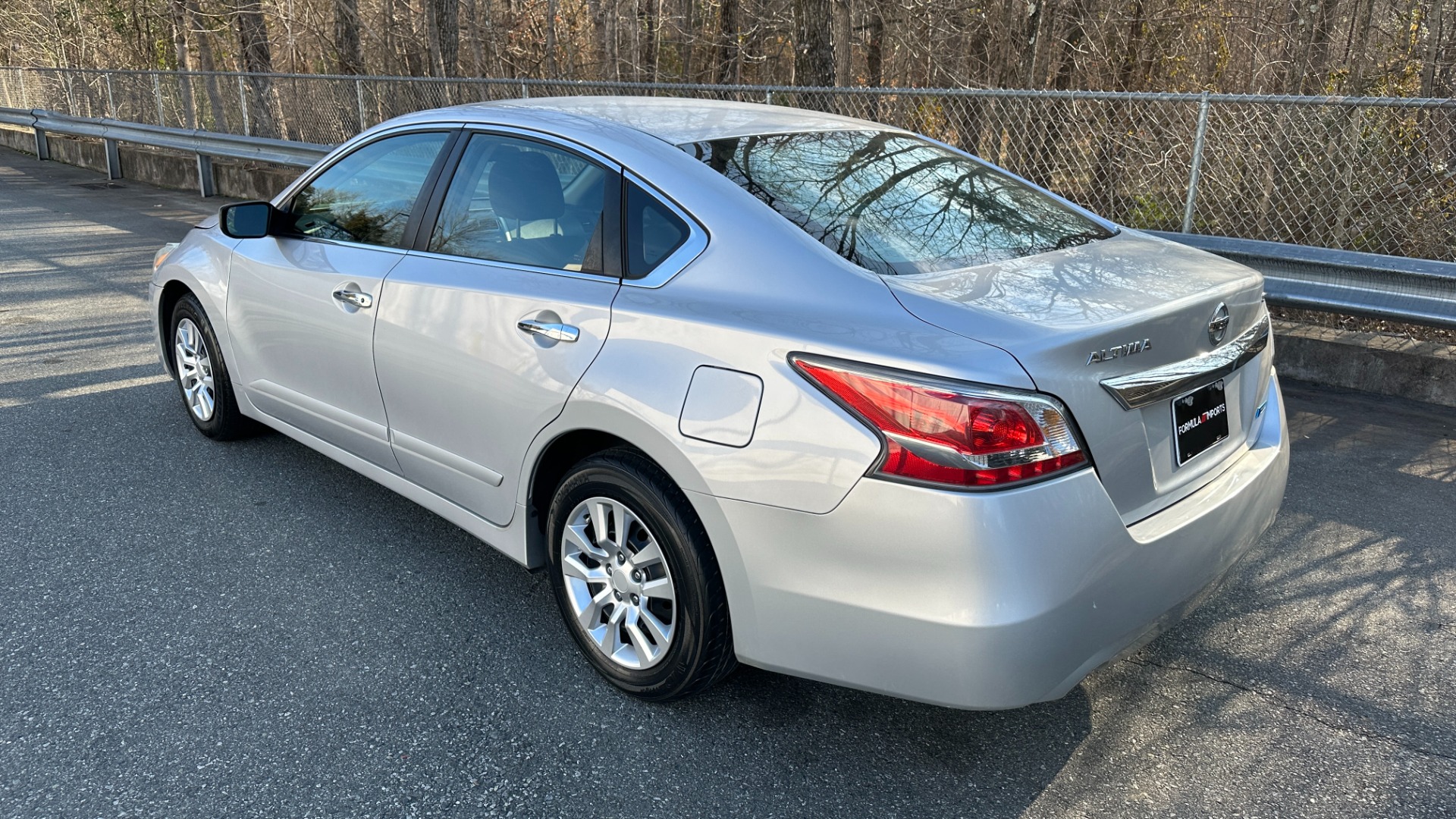 Used 2014 Nissan Altima 2.5 S / CLOTH / 4CYL / BODY SIDE MOLDING / RADIO for sale Sold at Formula Imports in Charlotte NC 28227 3