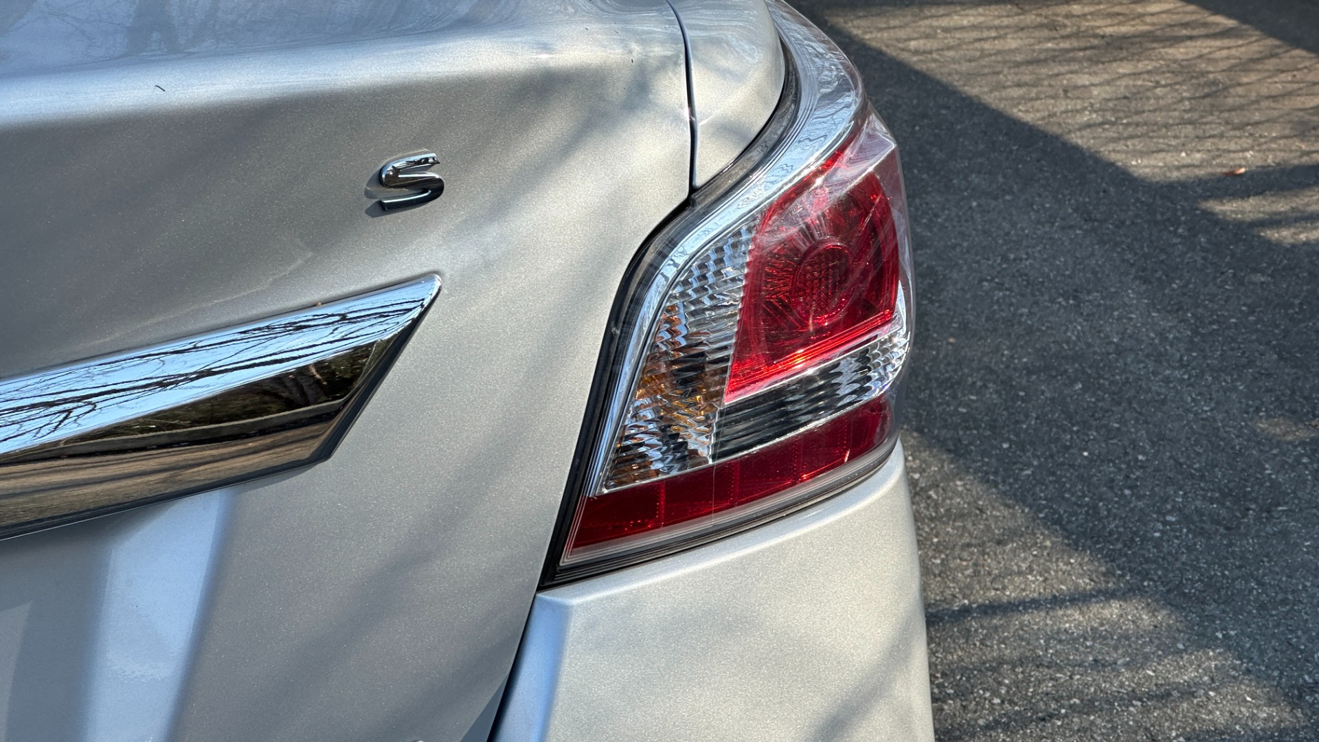 Used 2014 Nissan Altima 2.5 S / CLOTH / 4CYL / BODY SIDE MOLDING / RADIO for sale Sold at Formula Imports in Charlotte NC 28227 32