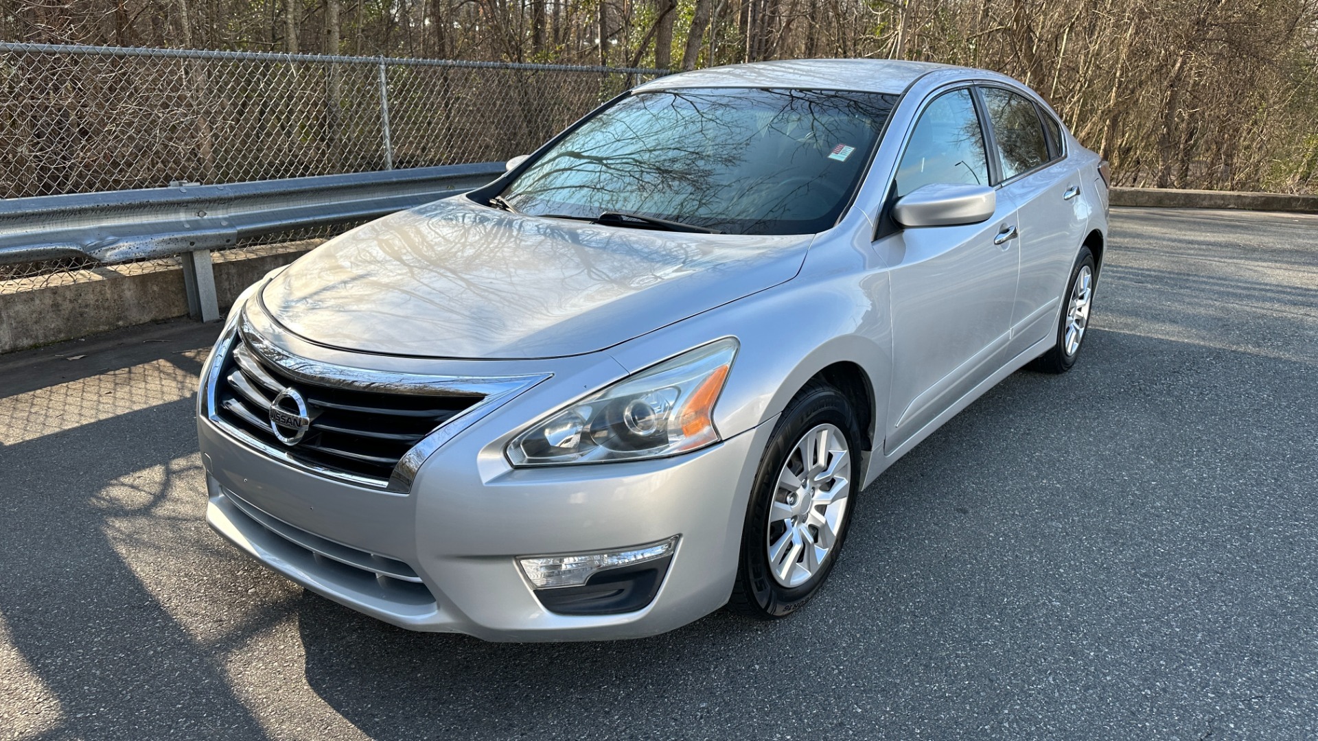 Used 2014 Nissan Altima 2.5 S / CLOTH / 4CYL / BODY SIDE MOLDING / RADIO for sale Sold at Formula Imports in Charlotte NC 28227 1