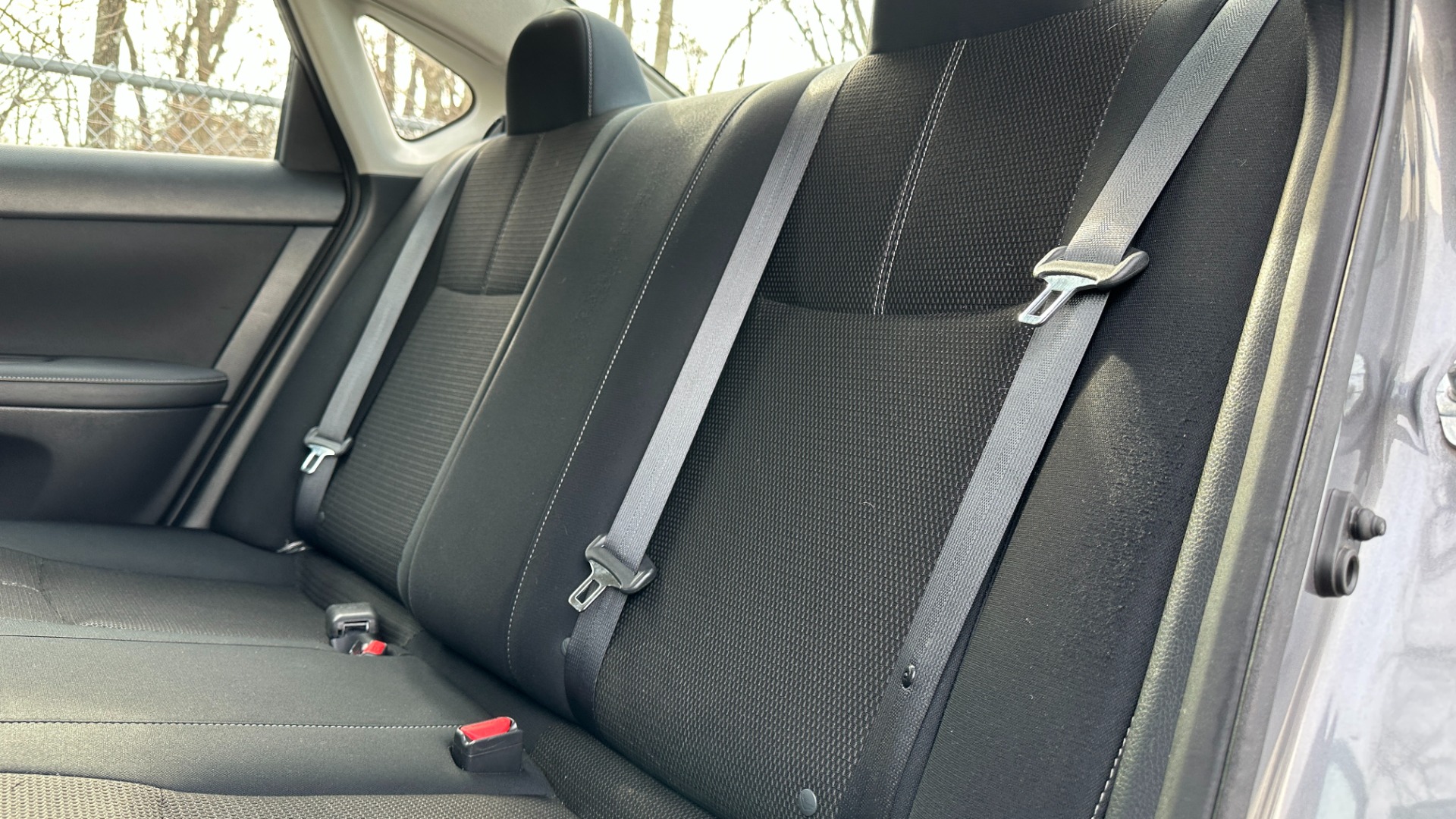 Used 2017 Nissan Sentra S / FRONT WHEEL DRIVE / SPLASH GUARDS / 4CYL ENGINE for sale Sold at Formula Imports in Charlotte NC 28227 19