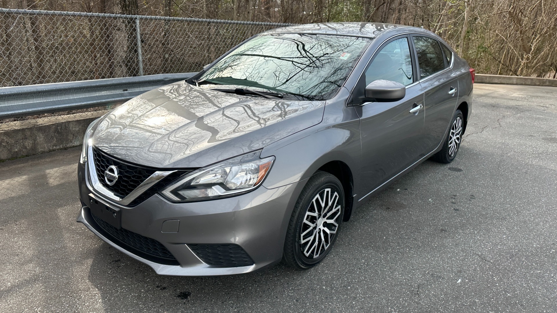 Used 2017 Nissan Sentra S / FRONT WHEEL DRIVE / SPLASH GUARDS / 4CYL ENGINE for sale Sold at Formula Imports in Charlotte NC 28227 2