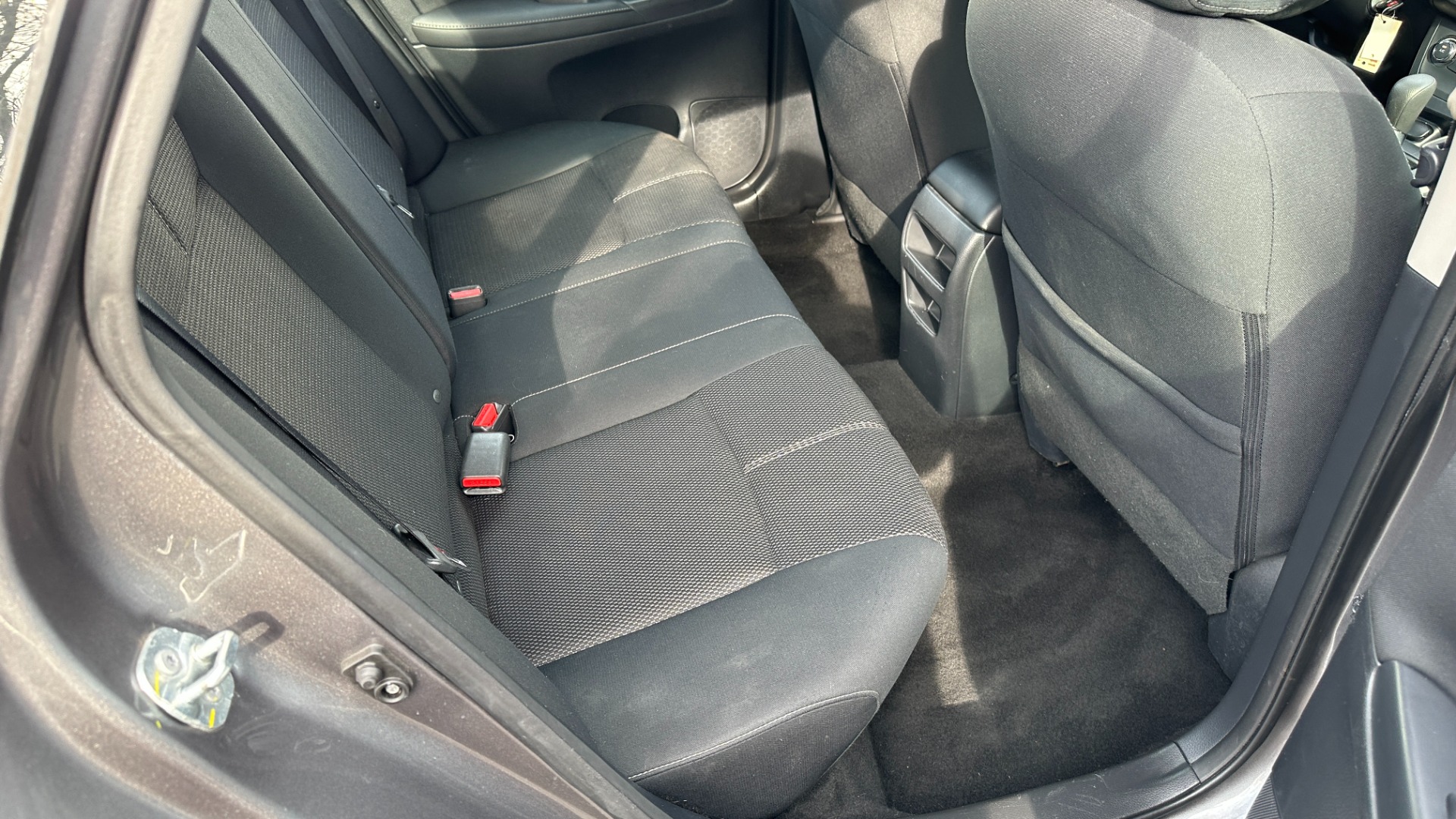 Used 2017 Nissan Sentra S / FRONT WHEEL DRIVE / SPLASH GUARDS / 4CYL ENGINE for sale Sold at Formula Imports in Charlotte NC 28227 22