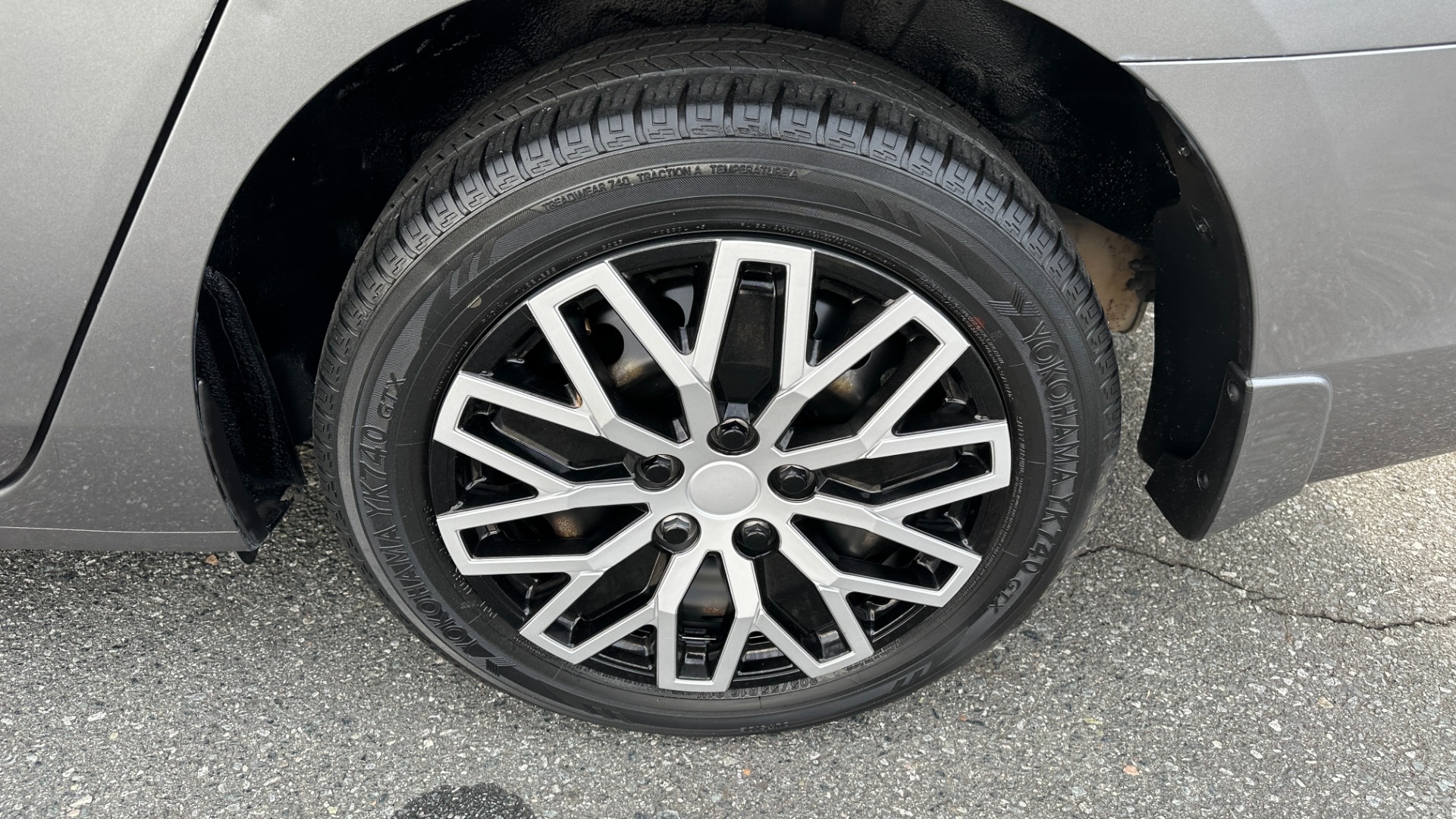Used 2017 Nissan Sentra S / FRONT WHEEL DRIVE / SPLASH GUARDS / 4CYL ENGINE for sale Sold at Formula Imports in Charlotte NC 28227 40