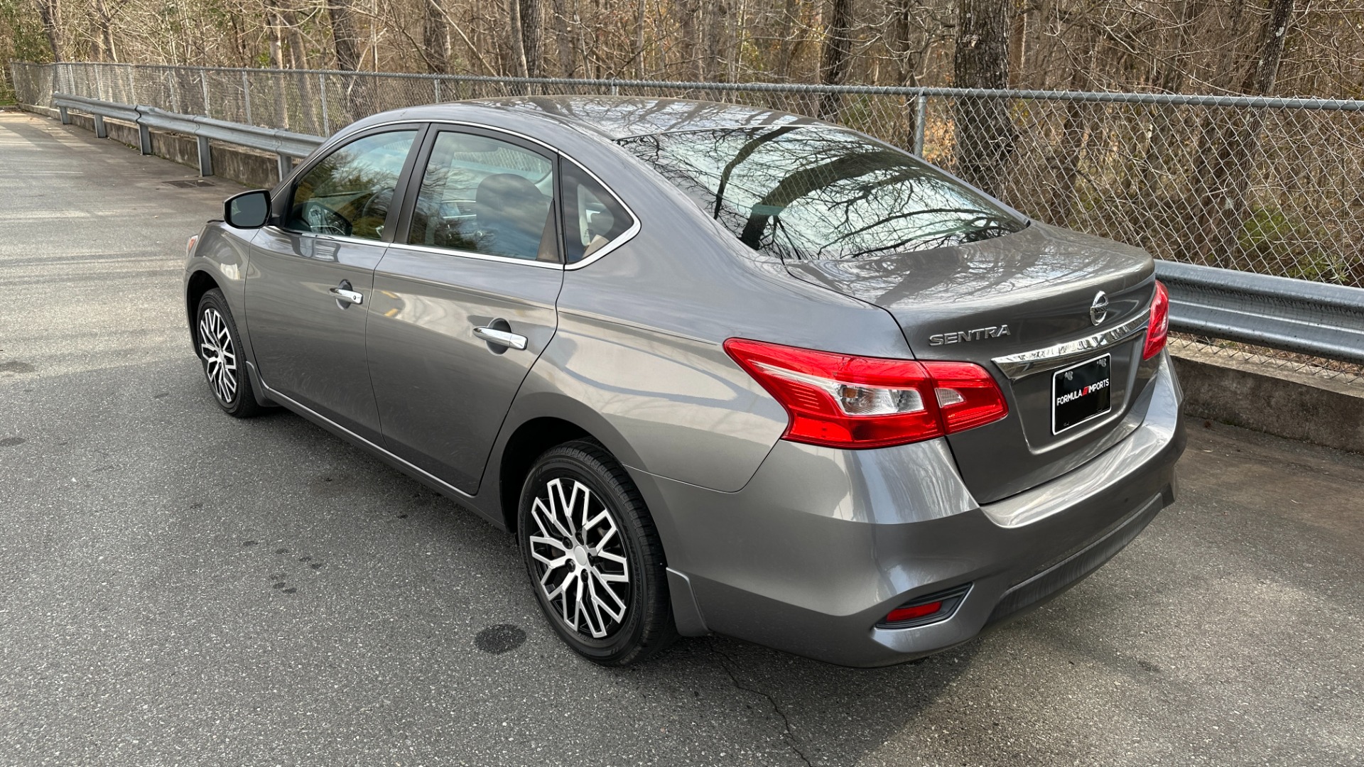 Used 2017 Nissan Sentra S / FRONT WHEEL DRIVE / SPLASH GUARDS / 4CYL ENGINE for sale Sold at Formula Imports in Charlotte NC 28227 8