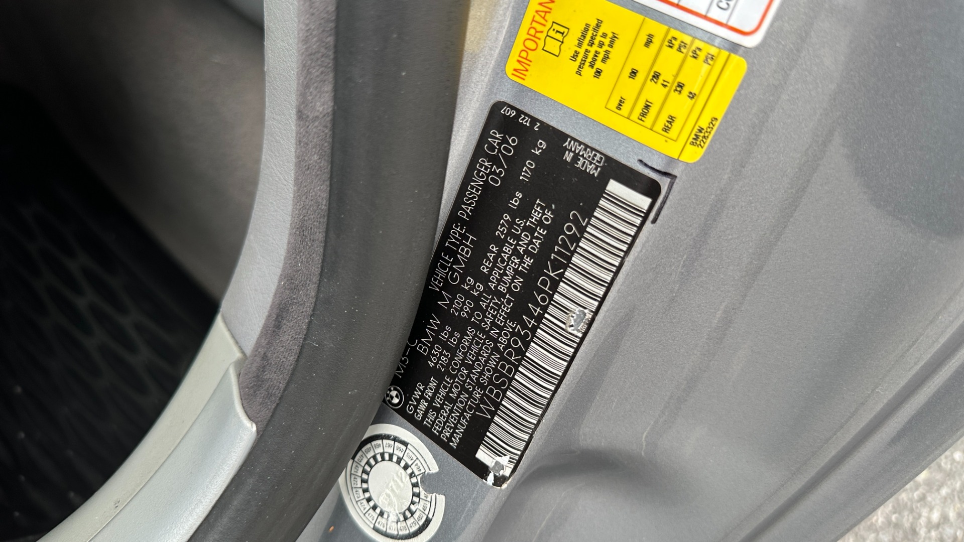 Used 2006 BMW M3 CONVERTIBLE / SMG AUTO / LEATHER / INLINE 6CYL / CARBON FIBER for sale $26,595 at Formula Imports in Charlotte NC 28227 55