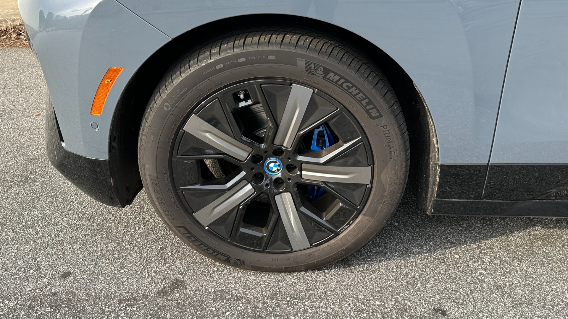 Used 2022 BMW iX xDrive50 / SPORT / LUXURY / PREMIUM / LASER / DRIVING ASSIST PRO for sale Sold at Formula Imports in Charlotte NC 28227 39
