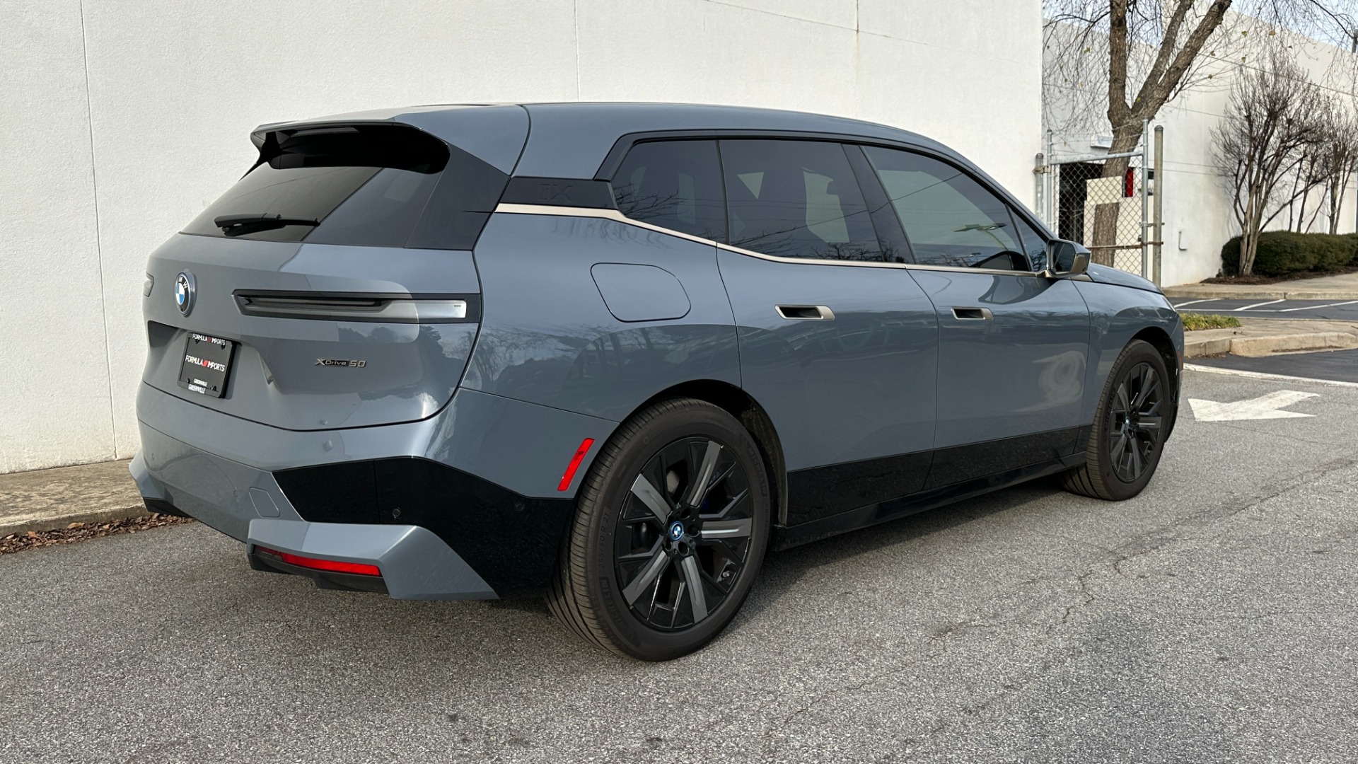 Used 2022 BMW iX xDrive50 / SPORT / LUXURY / PREMIUM / LASER / DRIVING ASSIST PRO for sale Sold at Formula Imports in Charlotte NC 28227 43