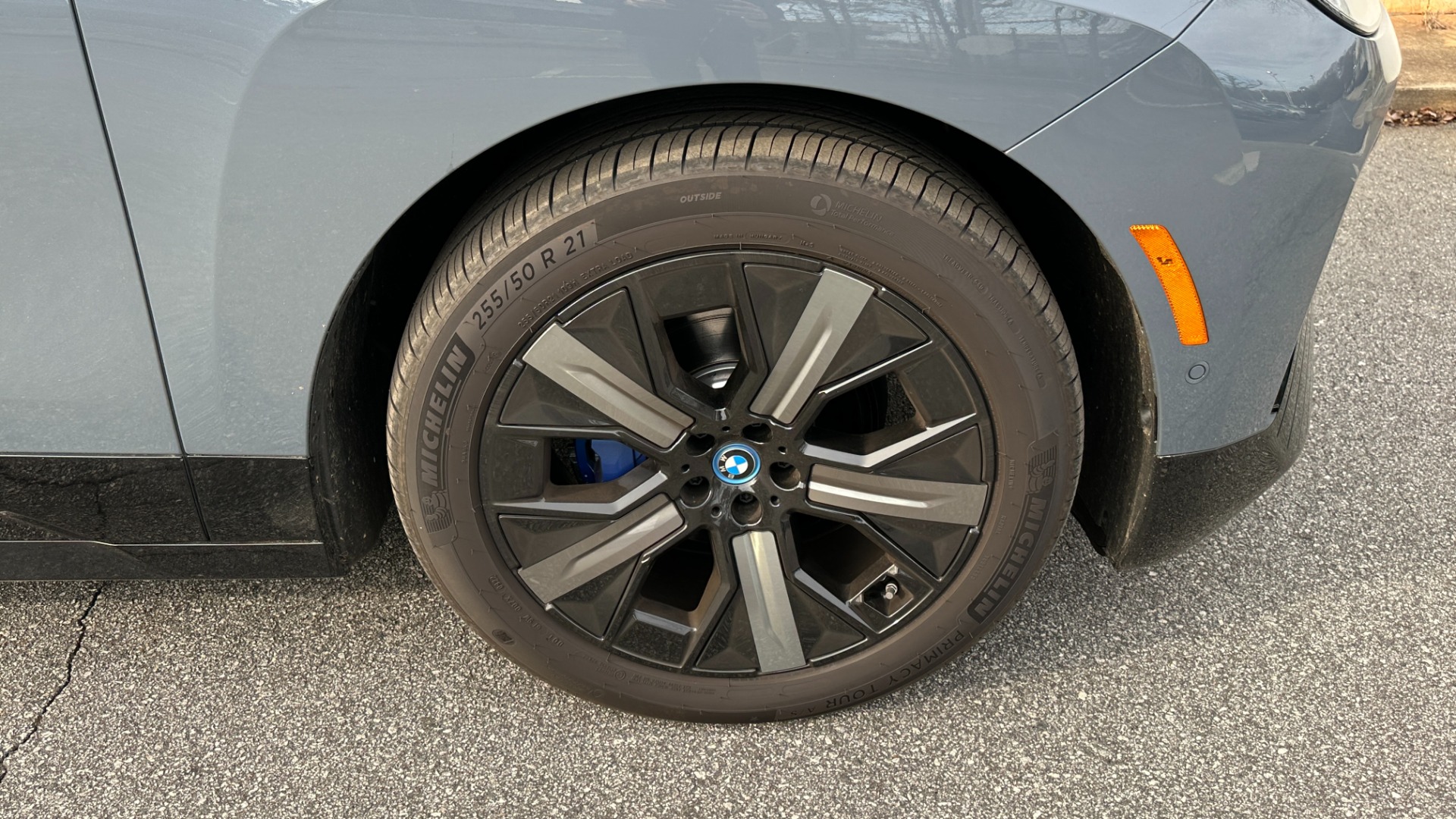Used 2022 BMW iX xDrive50 / SPORT / LUXURY / PREMIUM / LASER / DRIVING ASSIST PRO for sale Sold at Formula Imports in Charlotte NC 28227 45