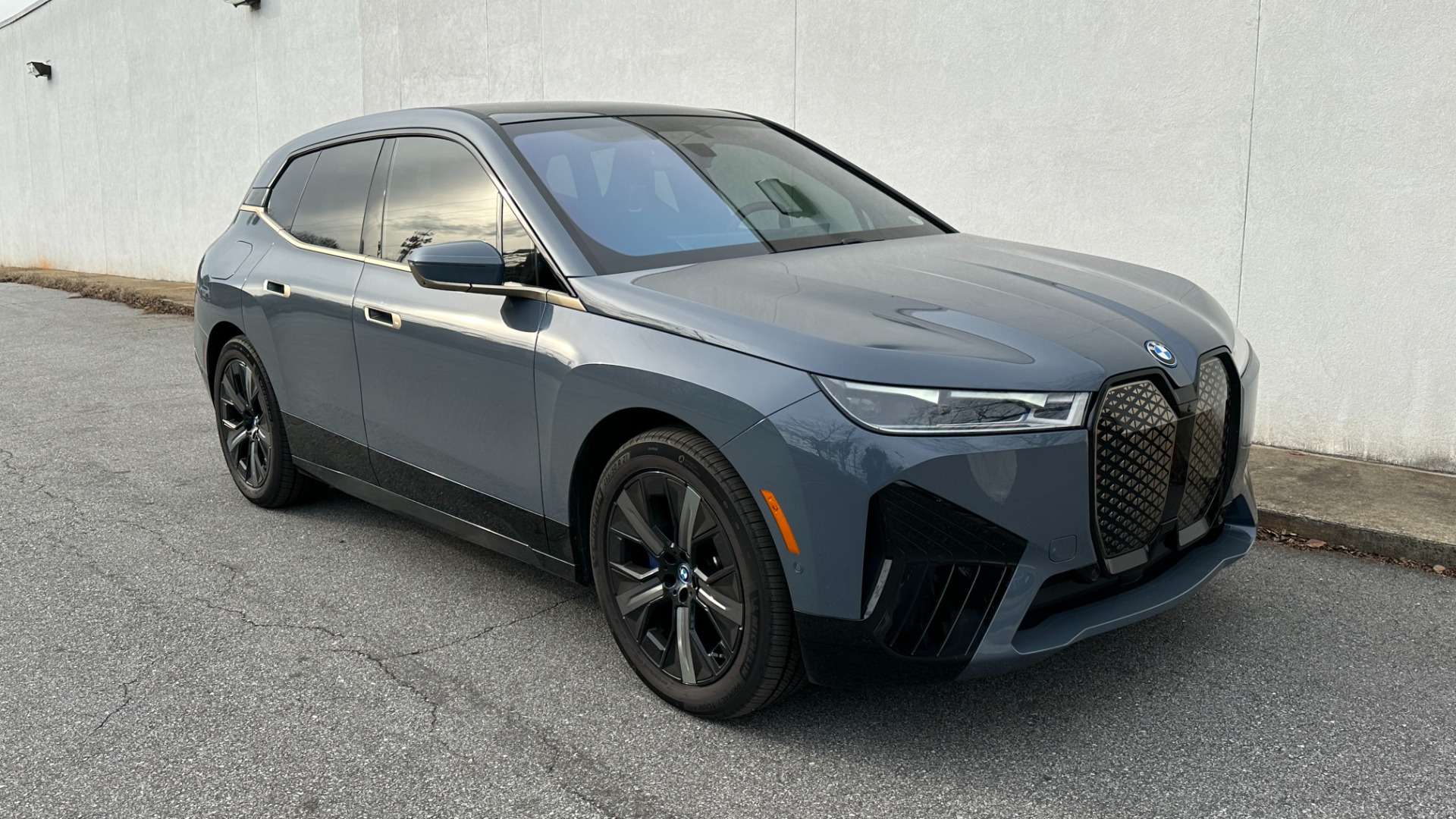 Used 2022 BMW iX xDrive50 / SPORT / LUXURY / PREMIUM / LASER / DRIVING ASSIST PRO for sale Sold at Formula Imports in Charlotte NC 28227 47