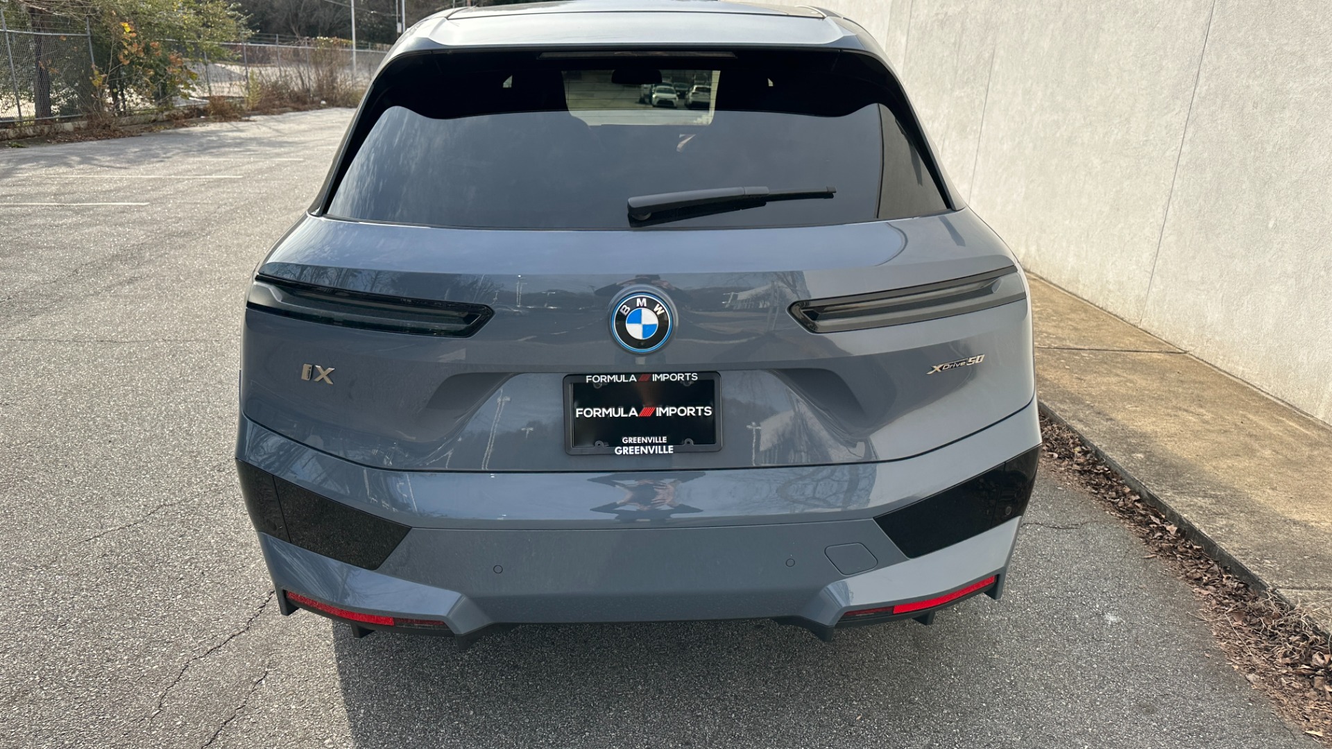 Used 2022 BMW iX xDrive50 / SPORT / LUXURY / PREMIUM / LASER / DRIVING ASSIST PRO for sale Sold at Formula Imports in Charlotte NC 28227 8