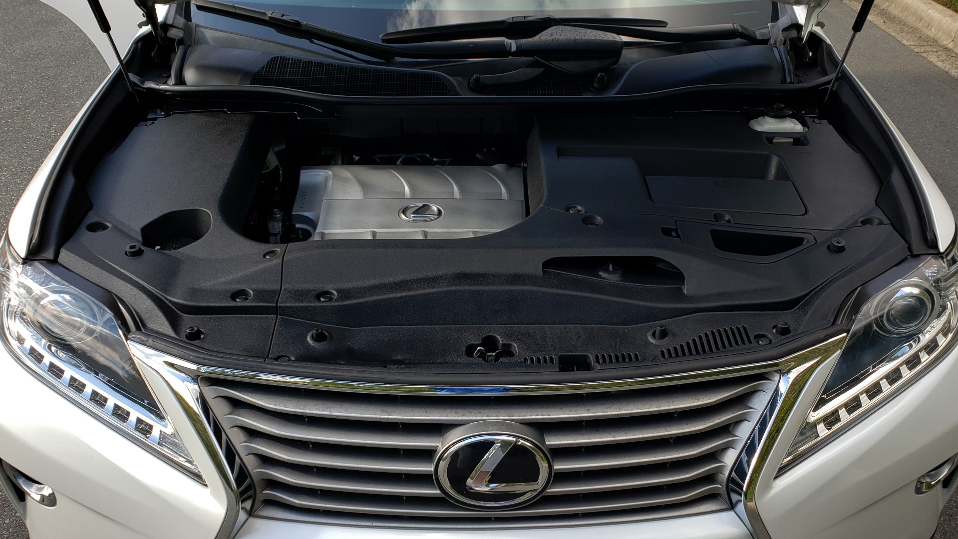 Used 2015 Lexus RX 350 PREMIUM PKG / COMFORT PKG / NAV / SUNROOF / BSM / TOWING for sale Sold at Formula Imports in Charlotte NC 28227 11