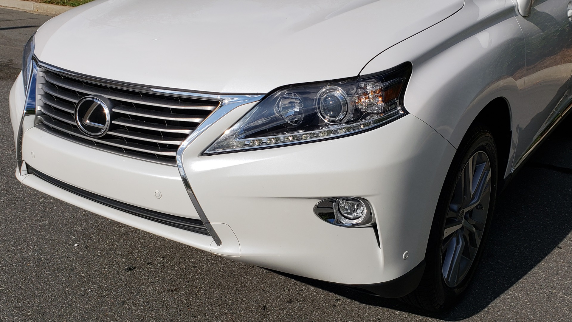 Used 2015 Lexus RX 350 PREMIUM PKG / COMFORT PKG / NAV / SUNROOF / BSM / TOWING for sale Sold at Formula Imports in Charlotte NC 28227 20