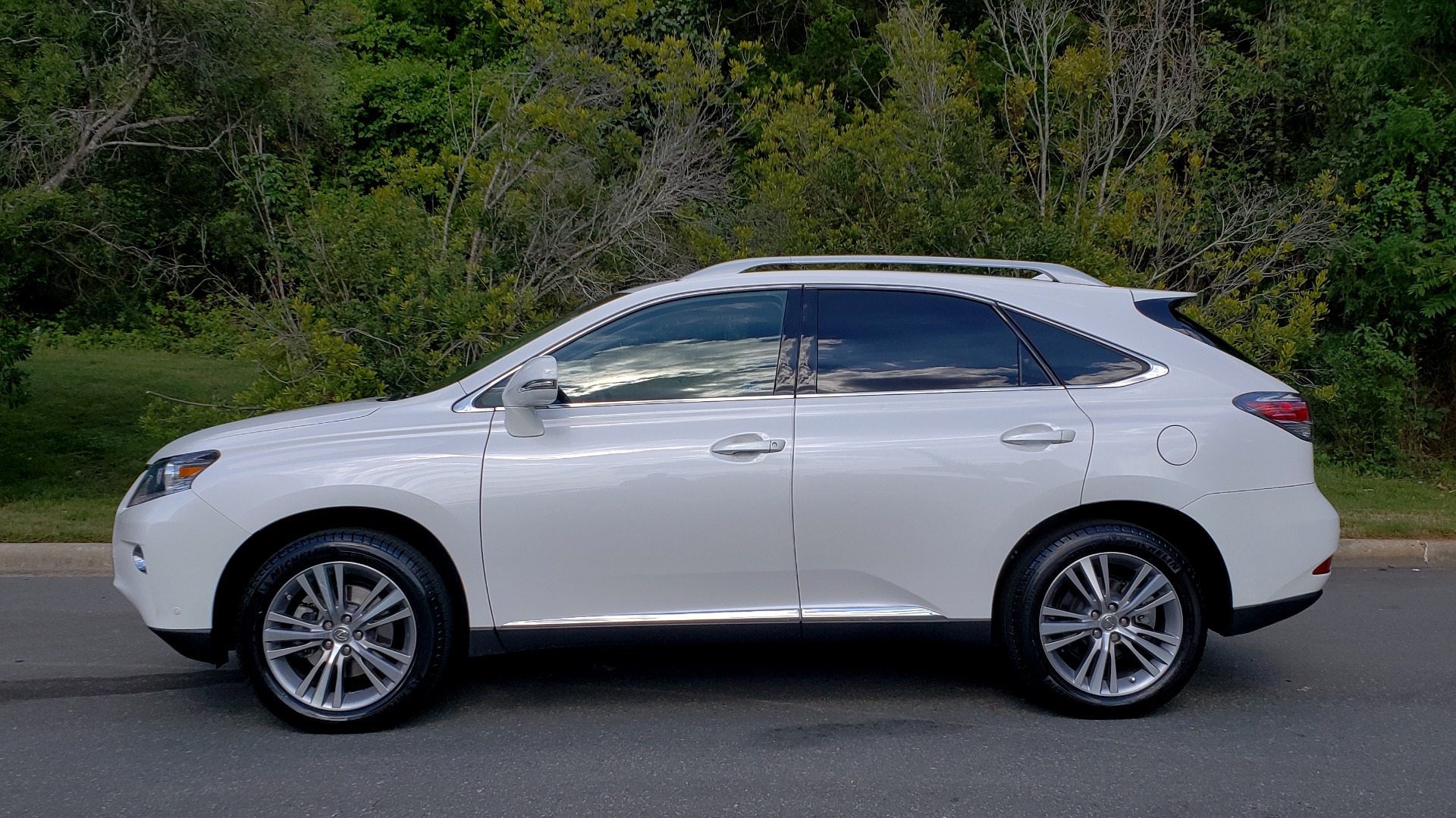 Used 2015 Lexus RX 350 PREMIUM PKG / COMFORT PKG / NAV / SUNROOF / BSM / TOWING for sale Sold at Formula Imports in Charlotte NC 28227 3