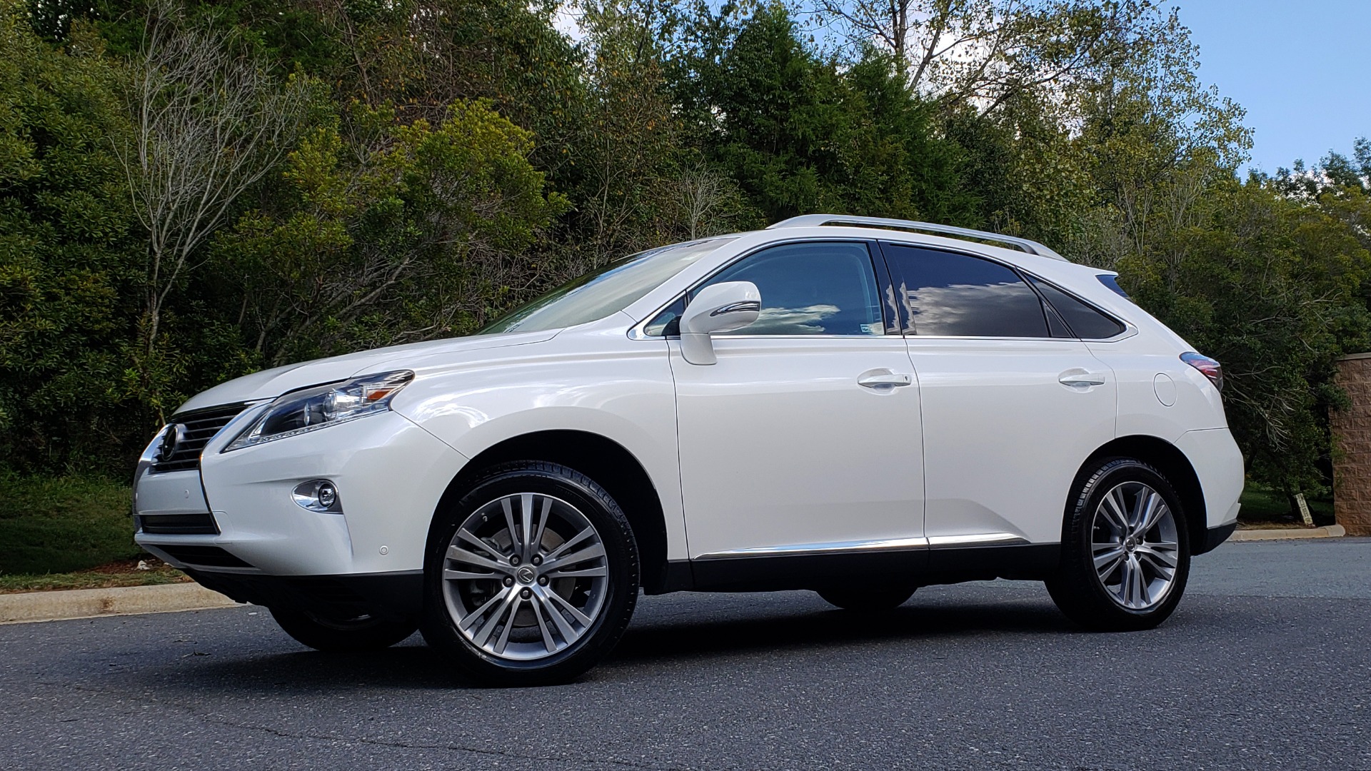 Used 2015 Lexus RX 350 PREMIUM PKG / COMFORT PKG / NAV / SUNROOF / BSM / TOWING for sale Sold at Formula Imports in Charlotte NC 28227 1