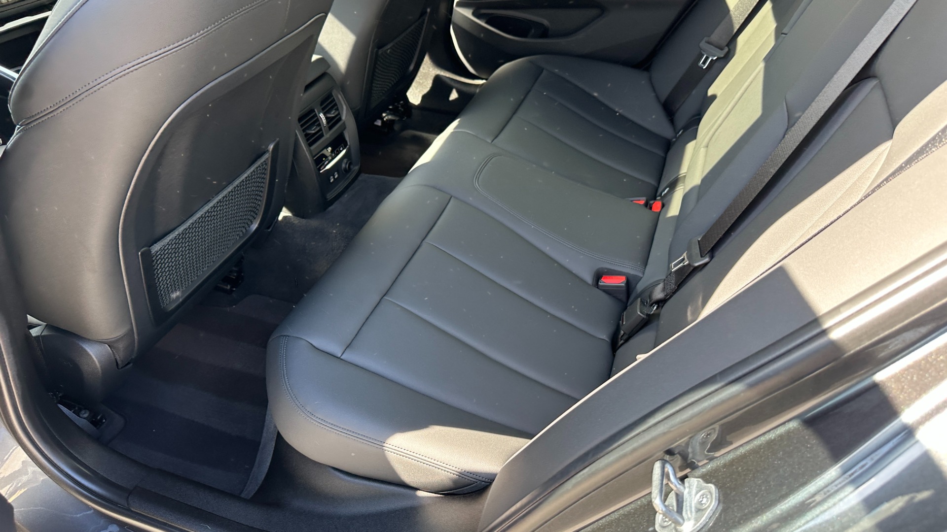 Used 2020 BMW 3 Series M340i / 19IN WHEELS / DRIVER ASSIST / HEATED SEATS / PARKING SENSORS for sale $45,995 at Formula Imports in Charlotte NC 28227 23