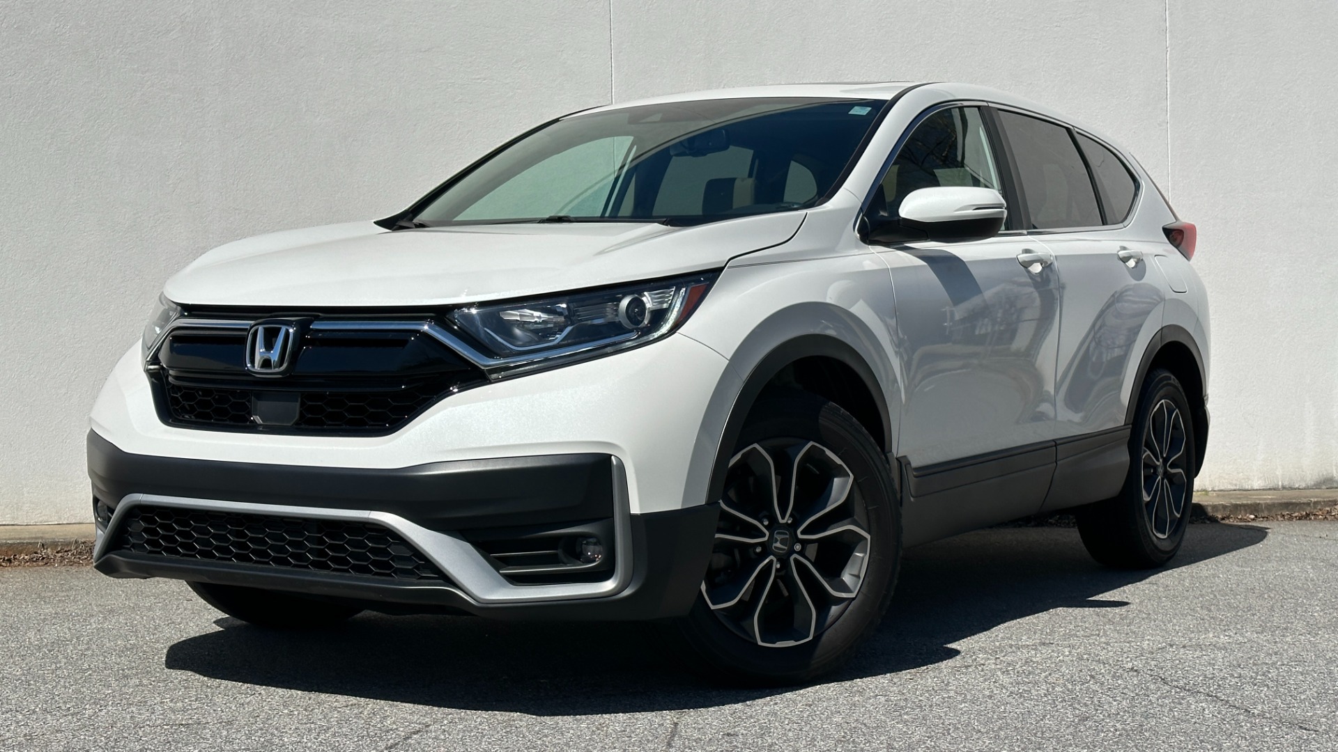 Used 2021 Honda CR-V EX-L / LEATHER / SAFETY ASSIST / PEARL PAINT for sale $31,695 at Formula Imports in Charlotte NC 28227 1