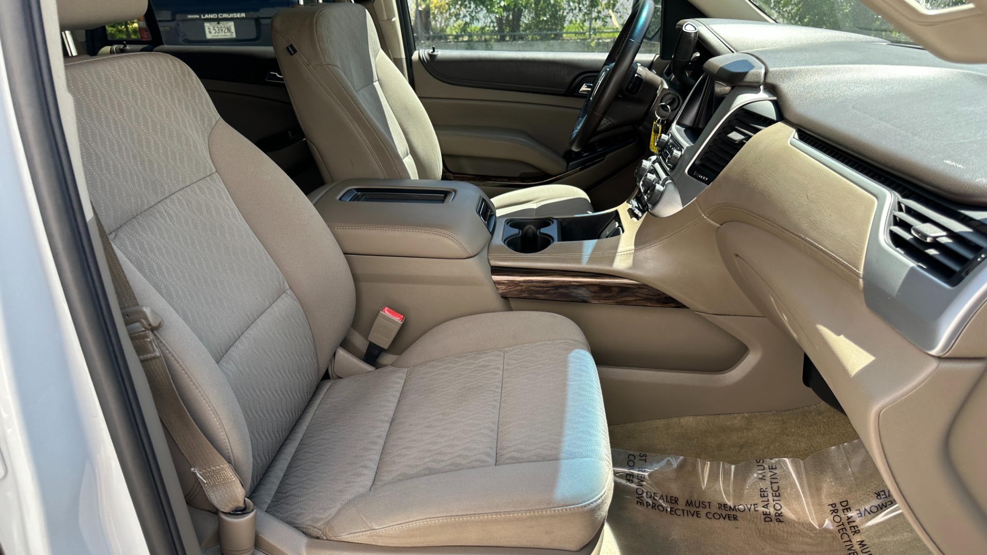 Used 2015 GMC Yukon SLE / CONVENIENCE PACKAGE / HD TRAILERING PKG / 2SPD TRANSFER CASE for sale Sold at Formula Imports in Charlotte NC 28227 35