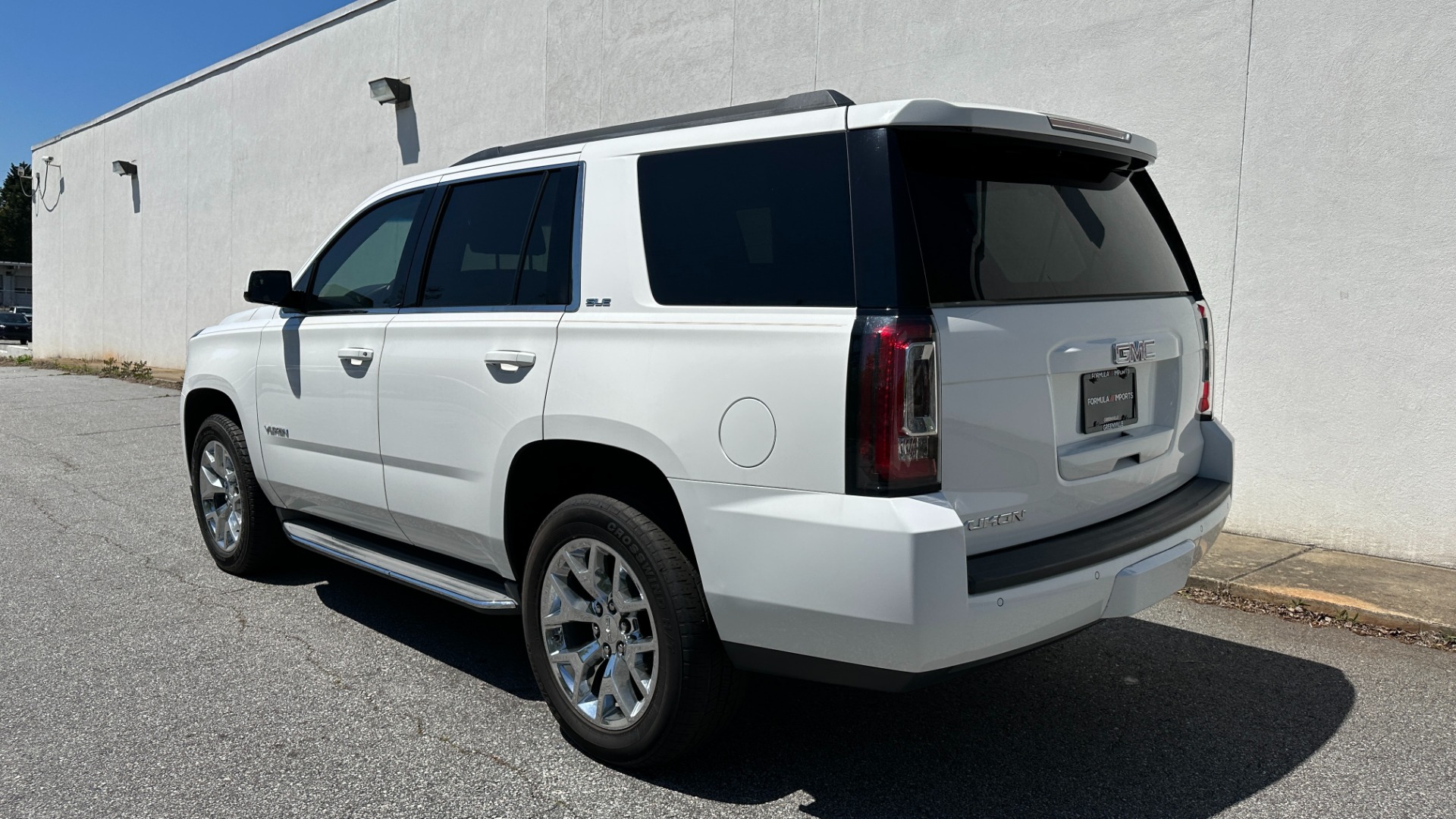 Used 2015 GMC Yukon SLE / CONVENIENCE PACKAGE / HD TRAILERING PKG / 2SPD TRANSFER CASE for sale Sold at Formula Imports in Charlotte NC 28227 7