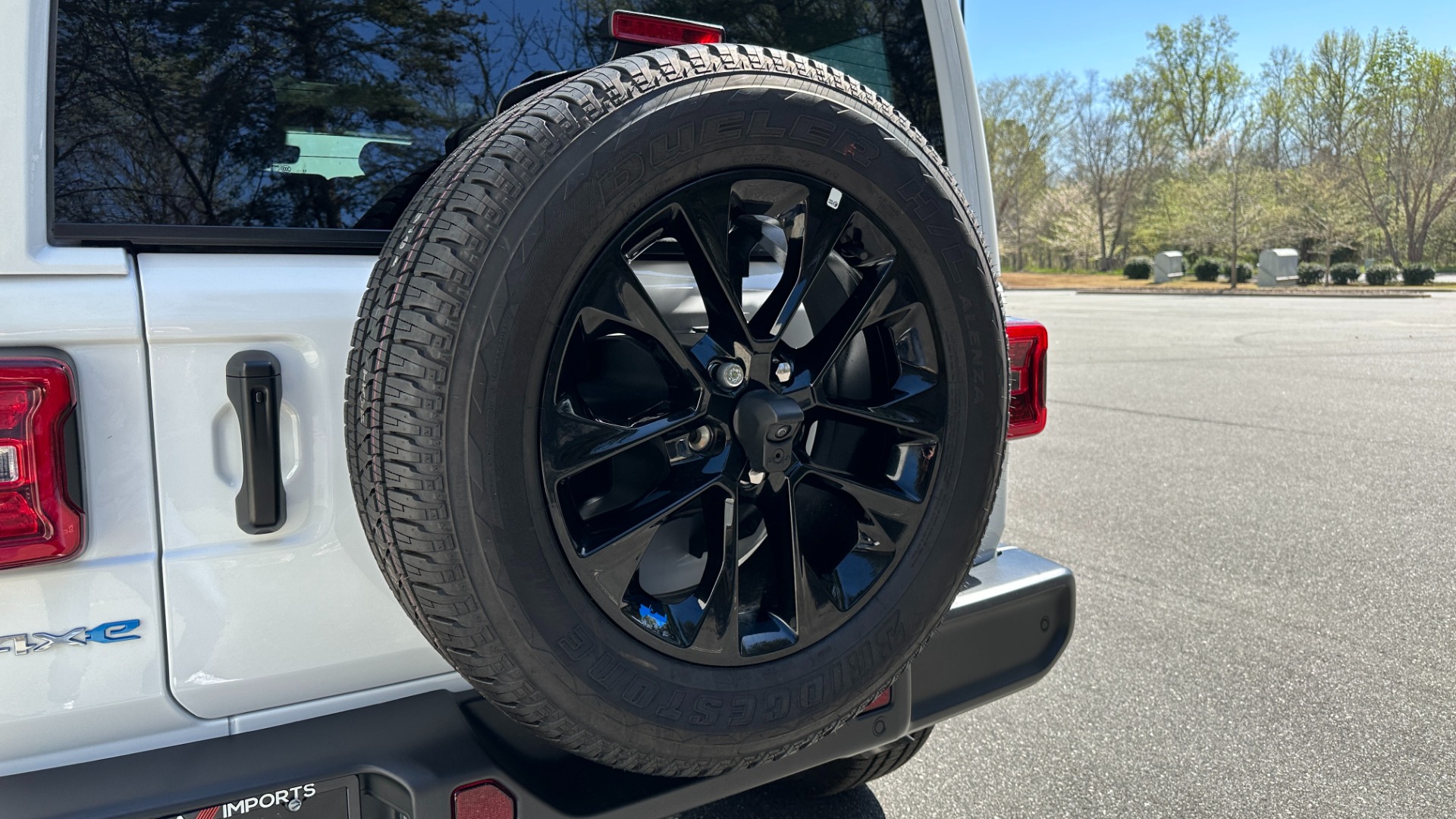 Used 2022 Jeep Wrangler 4xe UNLIMITED SAHARA / HYBRID / HARD TOP / ADVANCED SAFETY GROUP for sale Sold at Formula Imports in Charlotte NC 28227 43